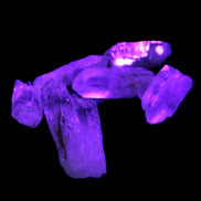 Lepidocrosite Fire Quartz from Namibia 5/6 crystals 5-7g in UV light - Rocks and Things Store