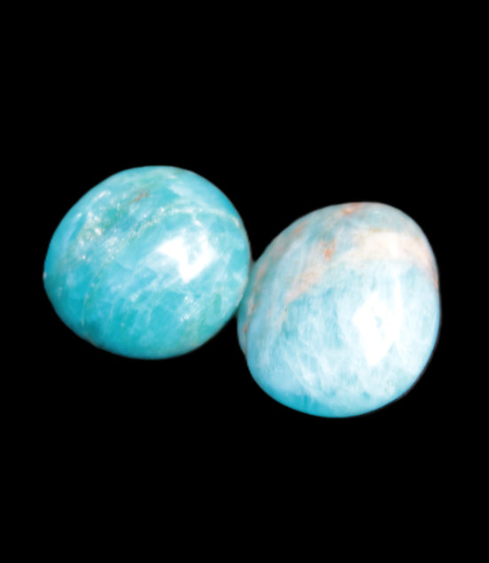 Neon Blue Apatite 2 tumbled stones 17-20mm 14g in sunlight - Rocks and Things Store
