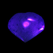 Jasper heart in UV light