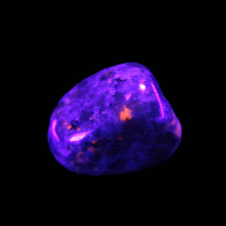 Yooperlite Sodalite polished stone 18-24mm 14-17g