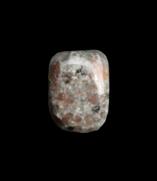 Yooperlite Sodalite polished stone 18-24mm 14-17g Rocks and Things Store