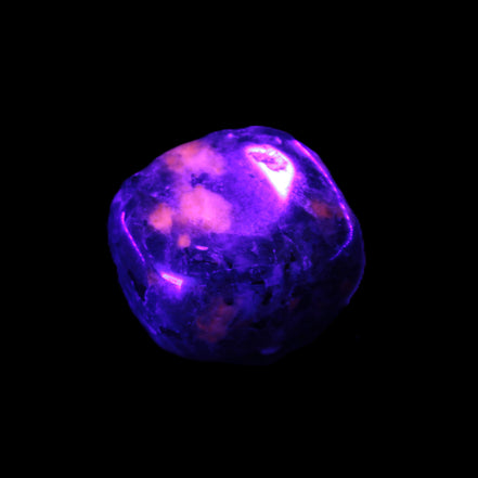 Yooperlite Sodalite polished stone 18-24mm 14-17g