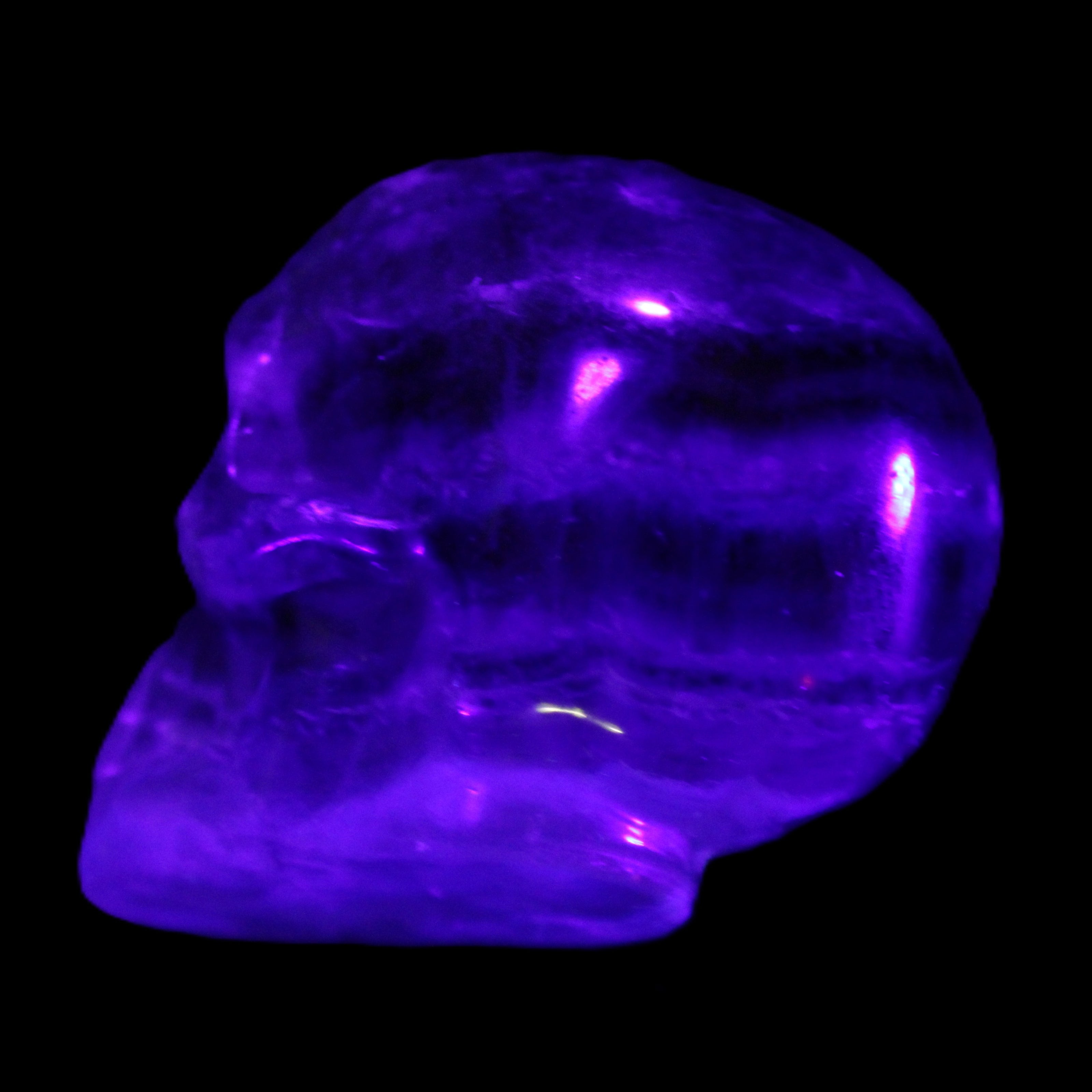 Purple Fluorite skull 50*34*49mm 108g