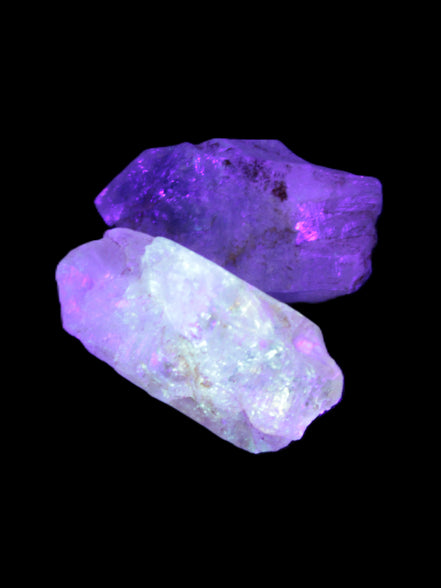Two Fenster crystals 26mm 13.3g in UV light