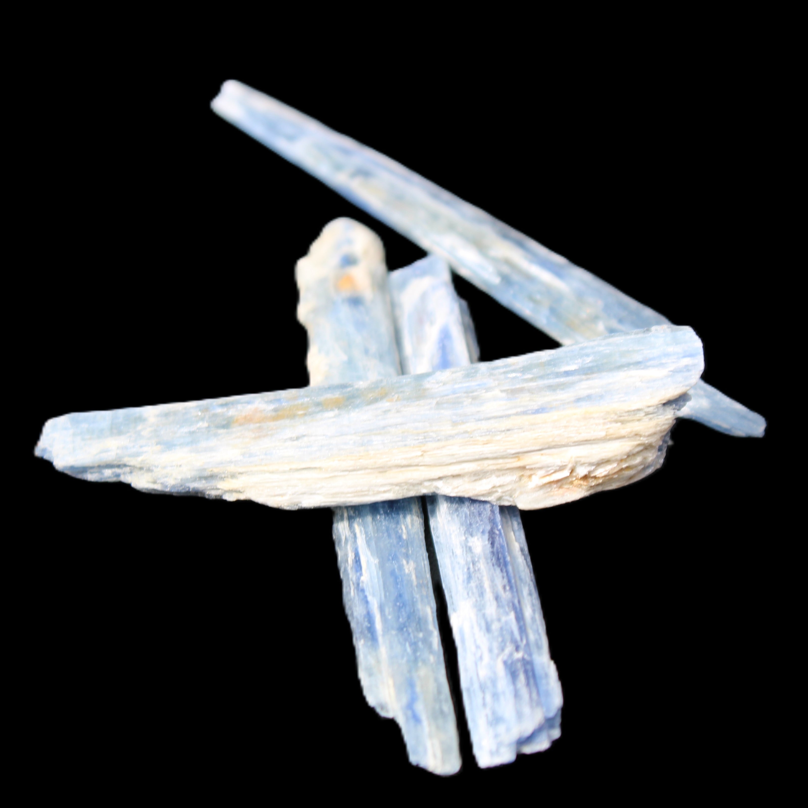 Blue Kyanite 3/4 blades 13-22mm 13-14g - Rocks and Things Store