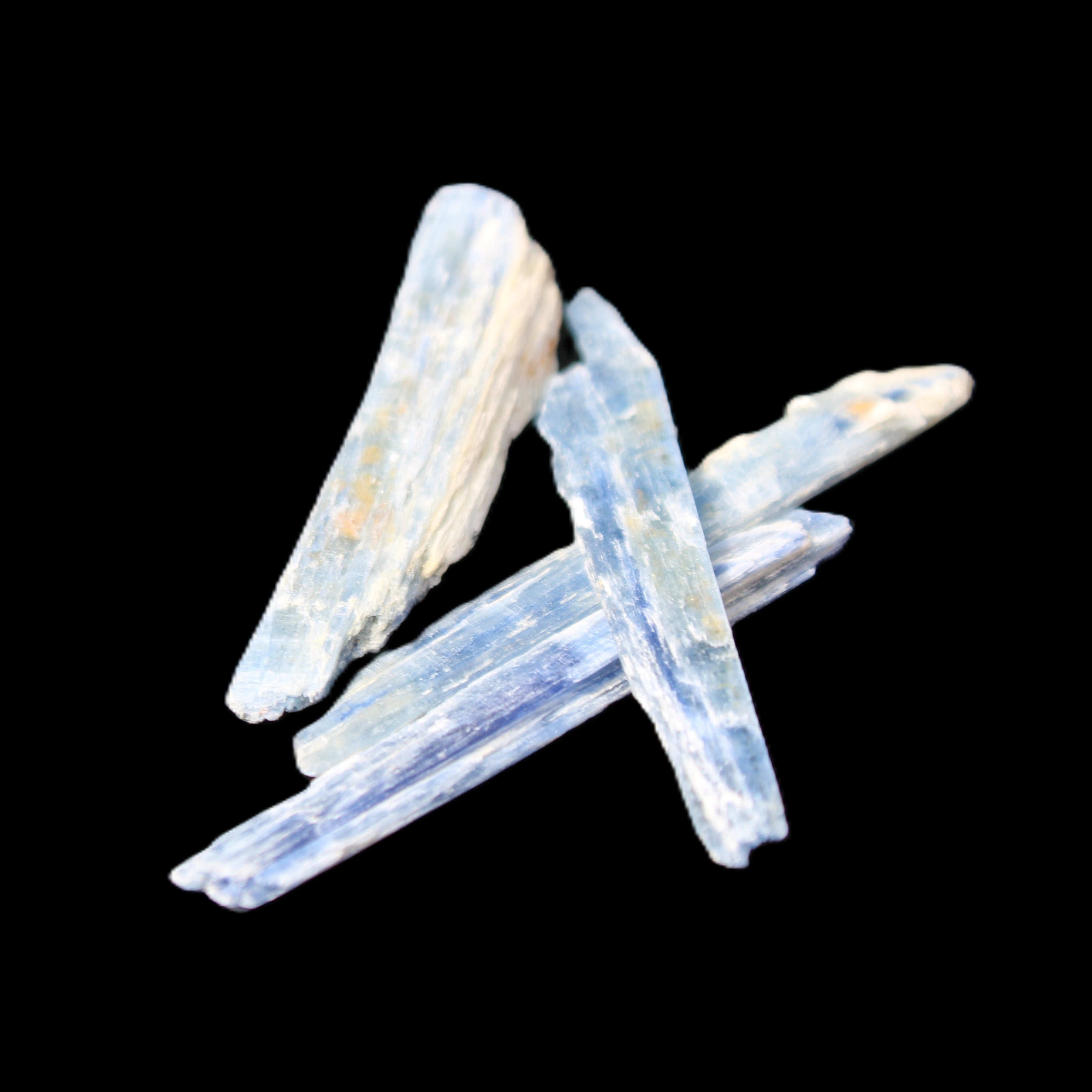 Blue Kyanite 3/4 blades 13-22mm 13-14g - Rocks and Things Store