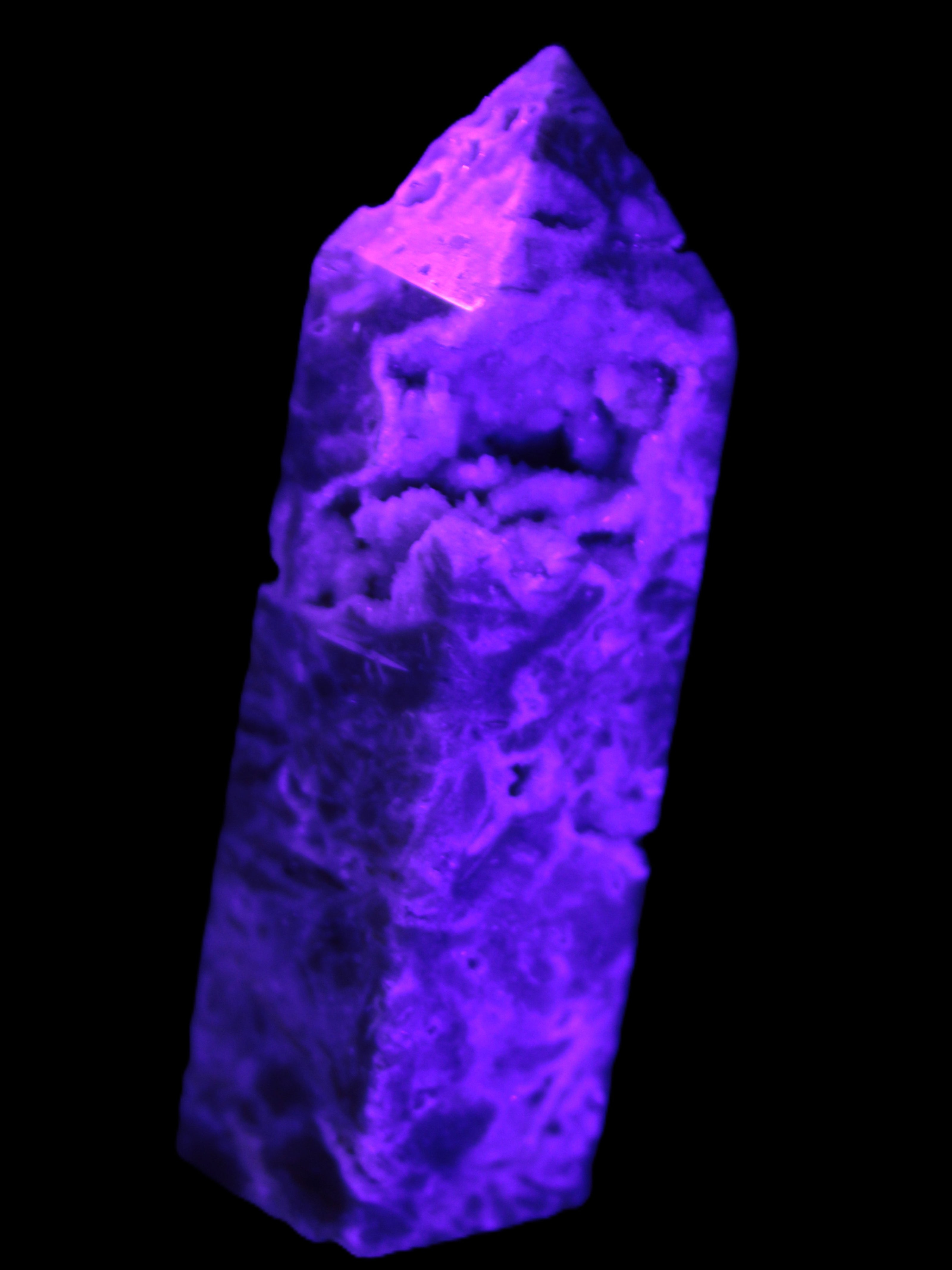 Sphalerite geode 24*89mm wand 94g in UV light - Rocks and Things Store
