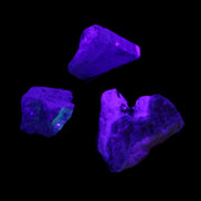 Chrysocolla Shattuckite Malachite 3 natural stones 10g in UV light - Rocks and Things Store