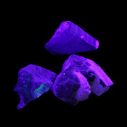 Chrysocolla Shattuckite Malachite 3 natural stones 10g in UV light - Rocks and Things Store