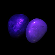 Purple/Lilac Kunzite 2 polished crystals 10g in UV light - Rocks and Things Store