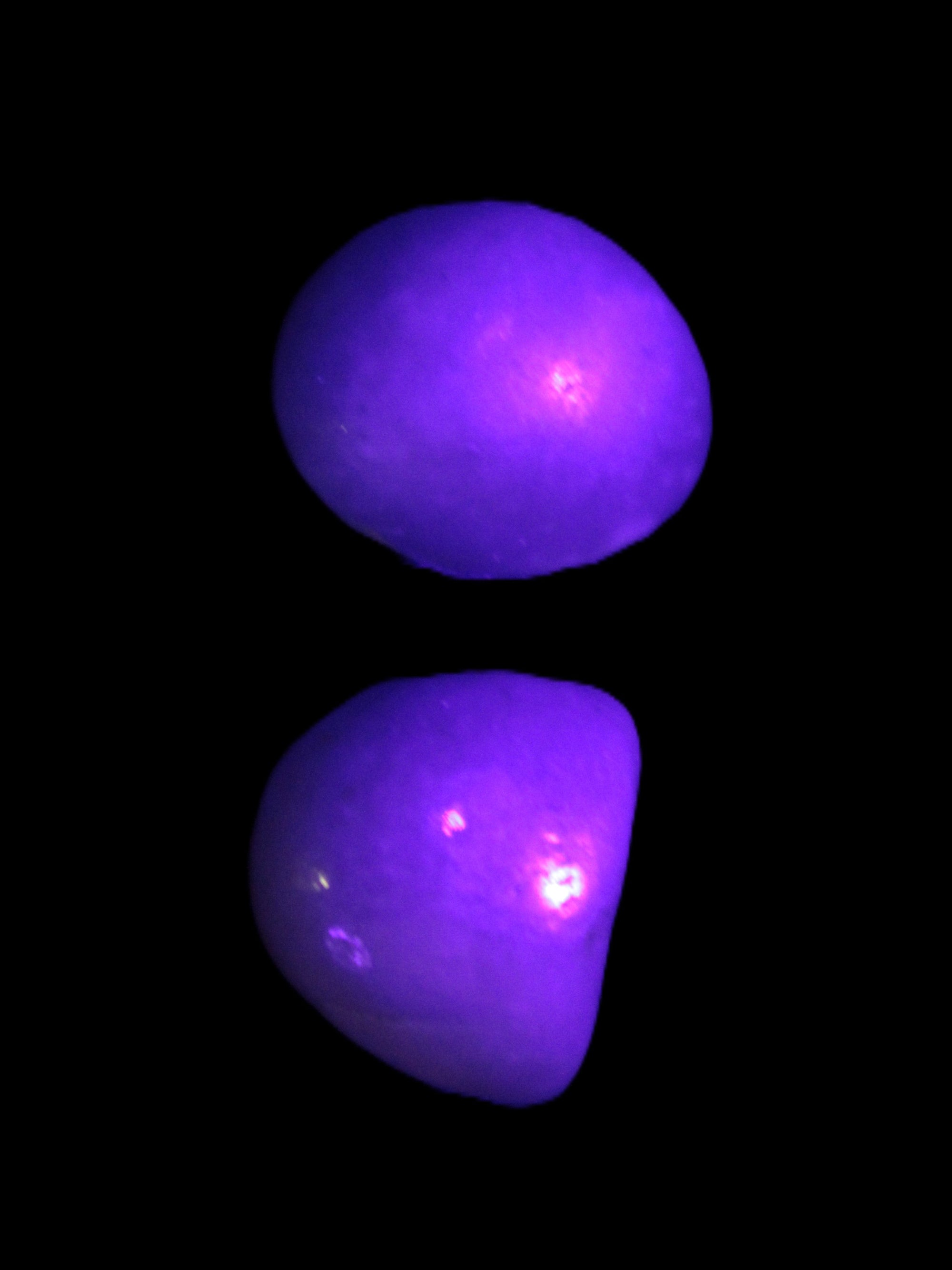 Purple/Lilac Kunzite 2 polished crystals 10g in UV light - Rocks and Things Store