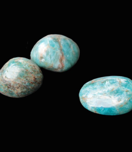 Neon Blue Apatite 3 tumbled stones 16-17g in sunlight - Rocks and Things Store