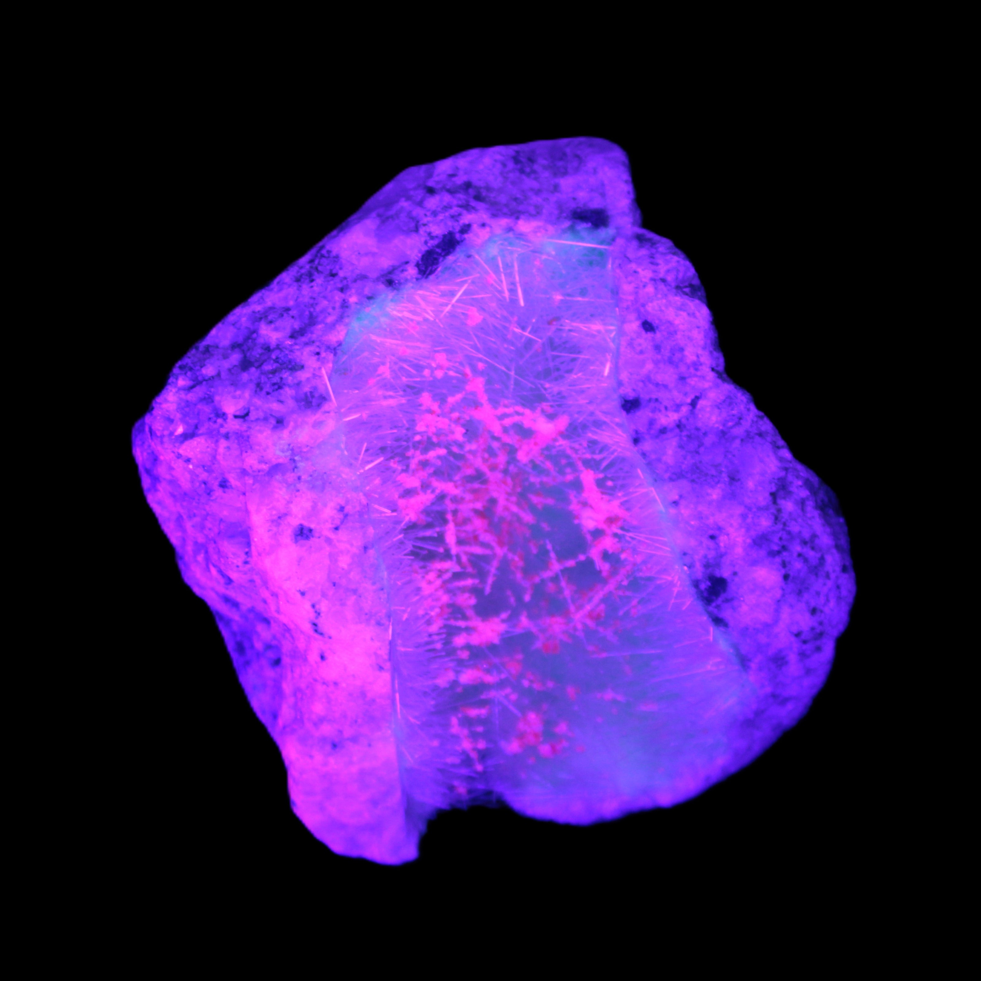 Goethite on Zeolite geode 74*85*77mm from Madagascar 487g