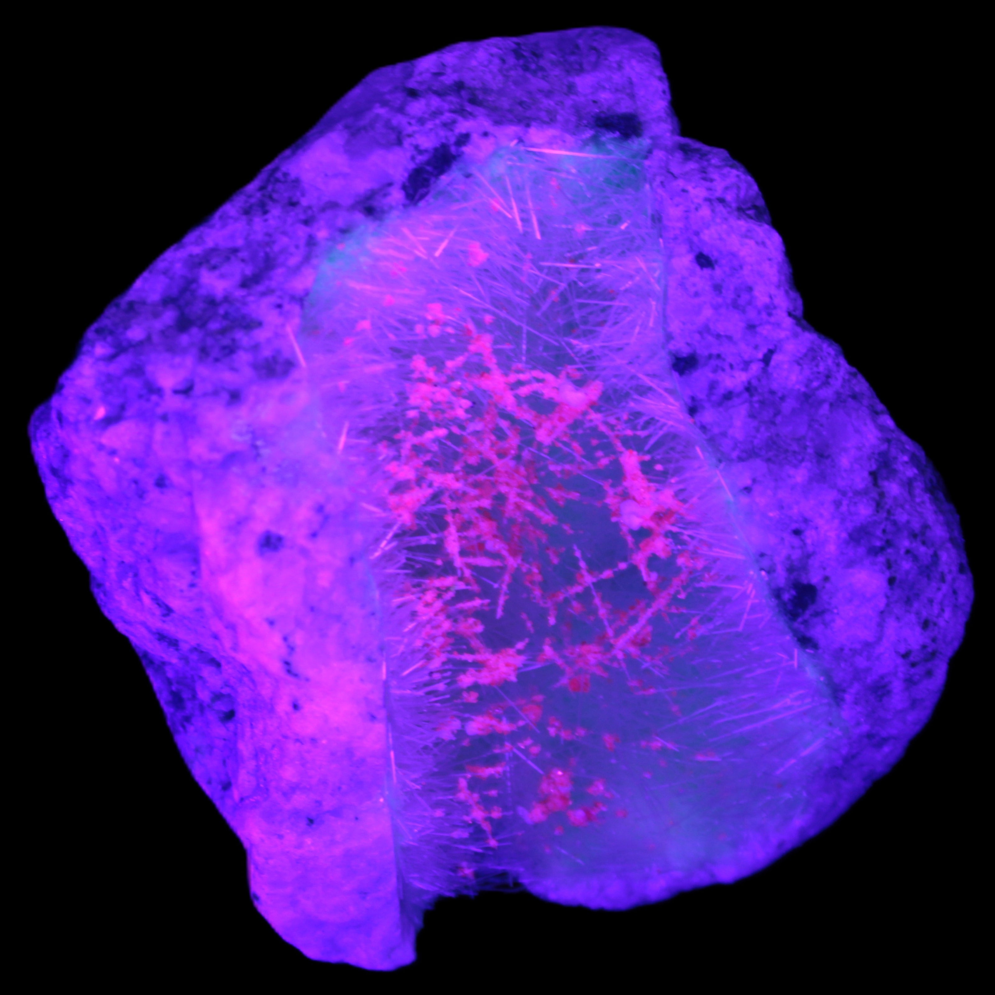 Goethite on Zeolite geode 74*85*77mm from Madagascar 487g