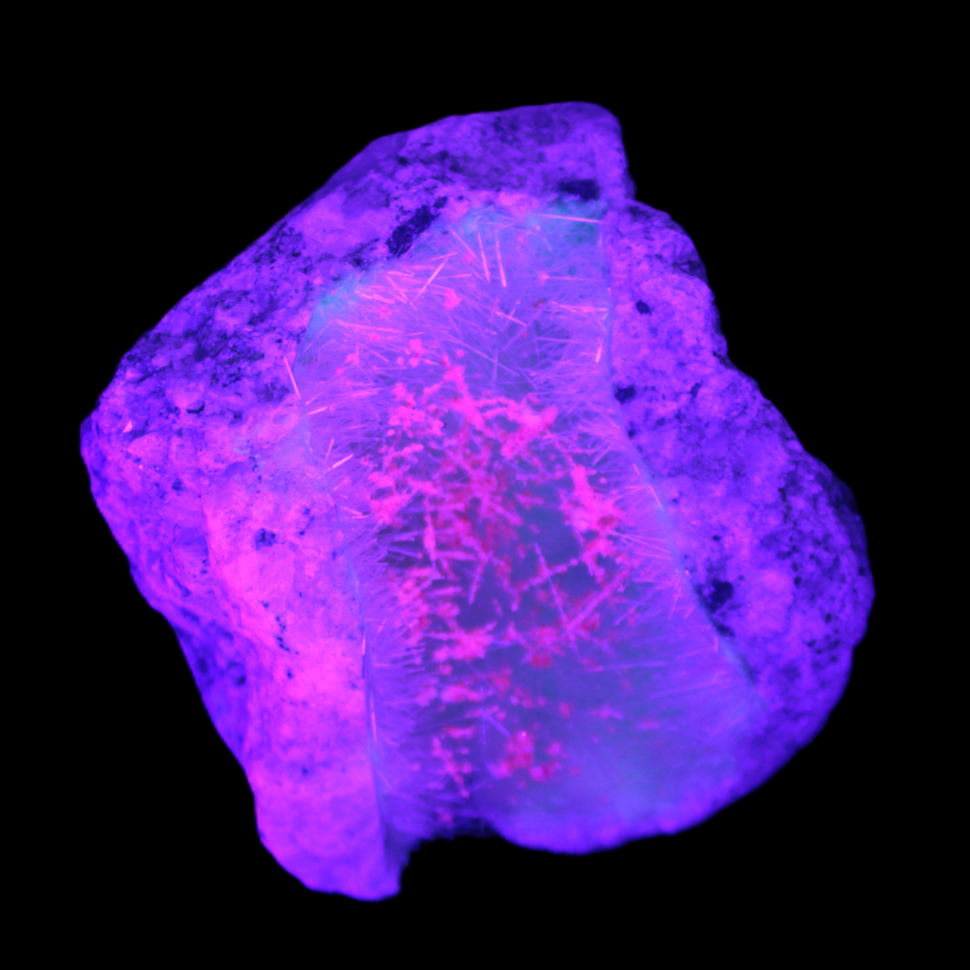 Goethite on Zeolite geode 74*85*77mm from Madagascar 487g