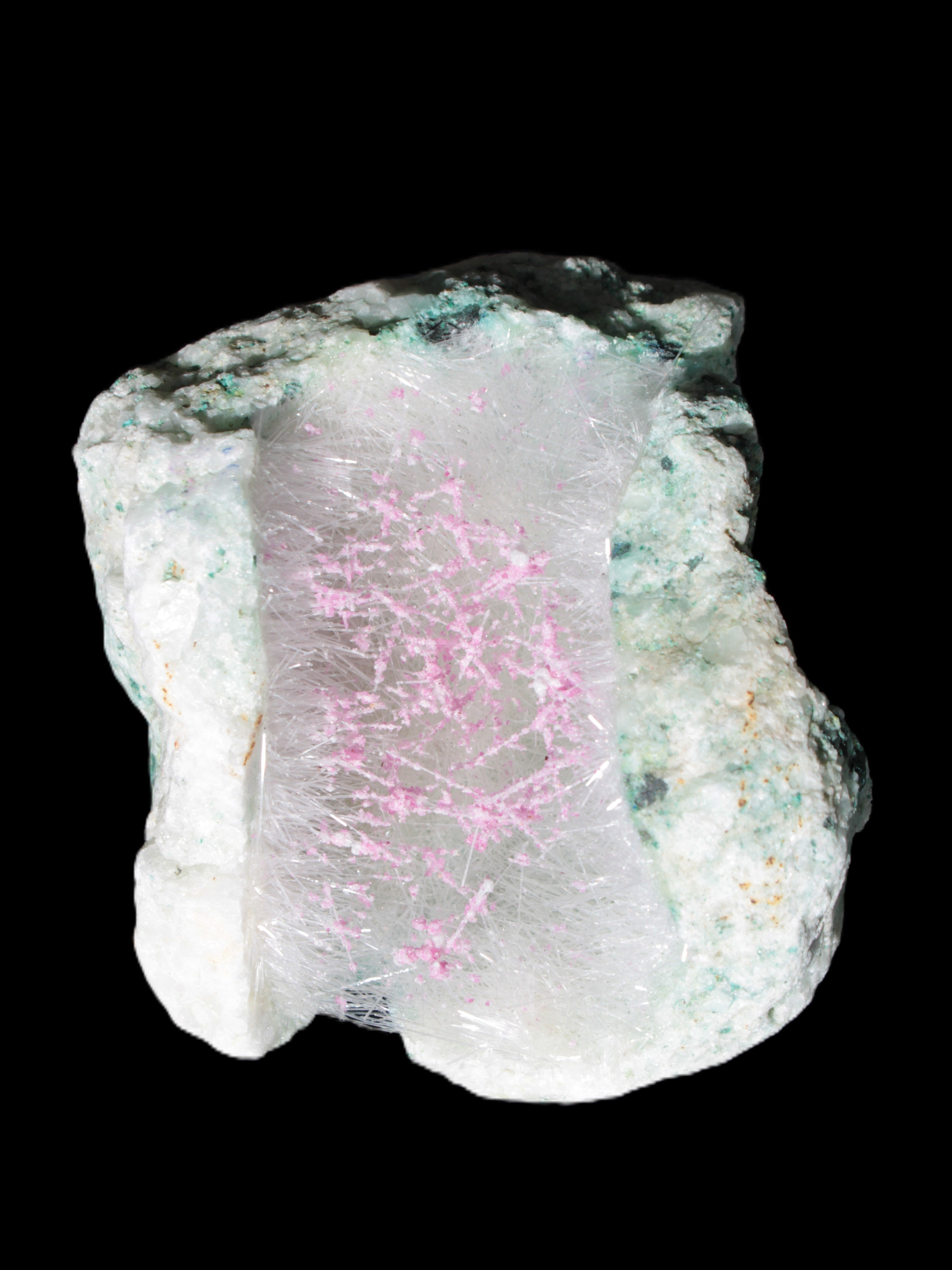 Goethite on Zeolite geode 74*85*77mm from Madagascar 487g