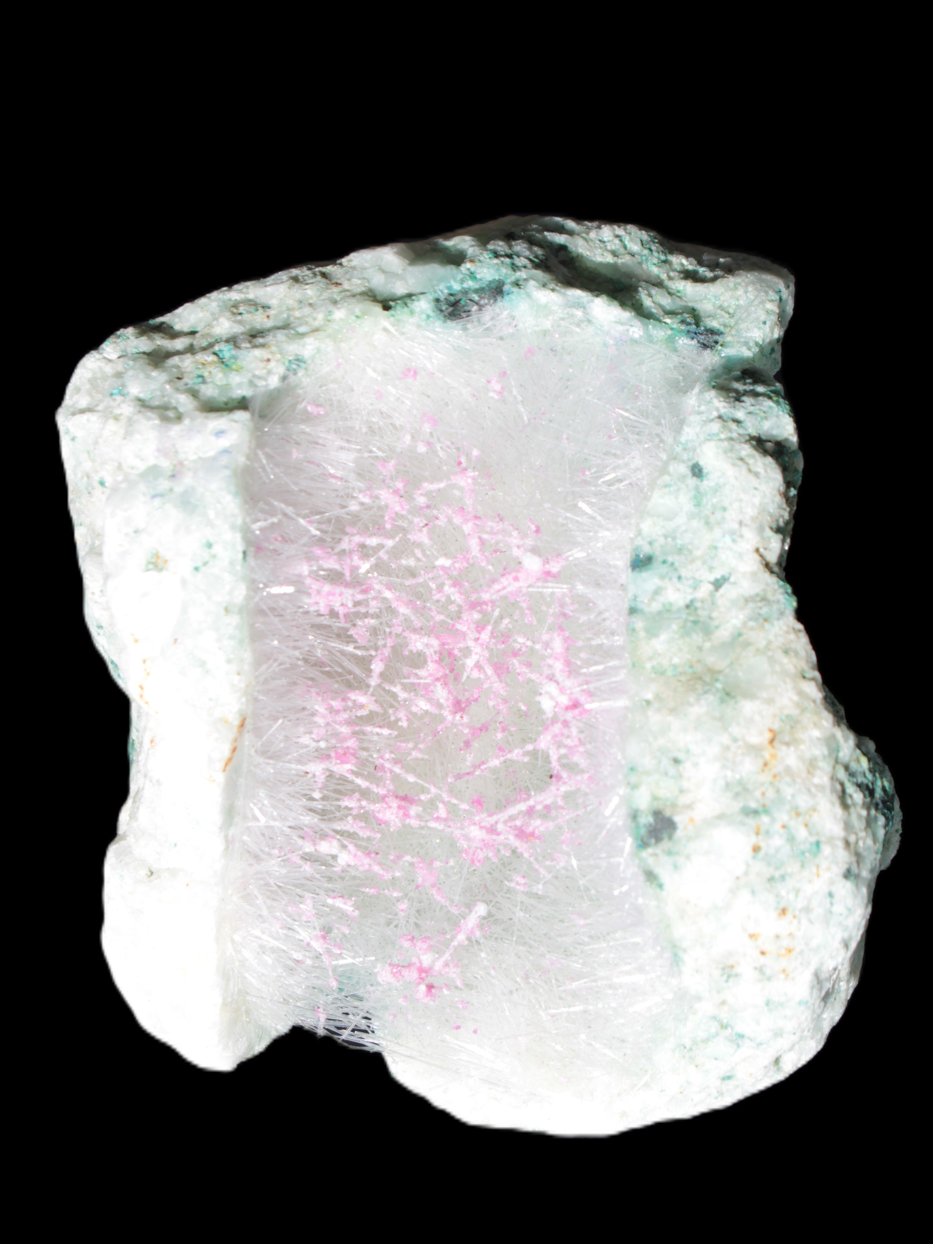 Goethite on Zeolite geode 74*85*77mm from Madagascar 487g