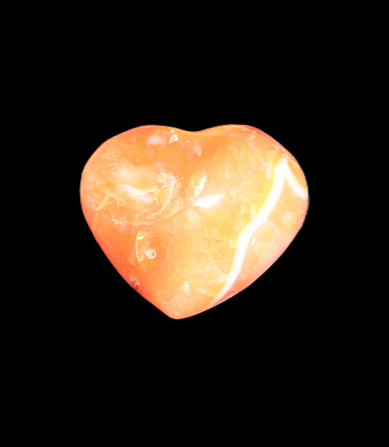 Carnelian Agate heart 37*33mm 27g in sunlight
