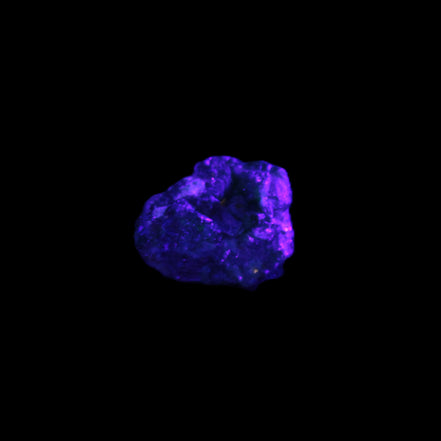 Green Dioptase Emerandine specimen 8*11*14mm from the Congo 2.1g in UV light - Rocks and Things Store