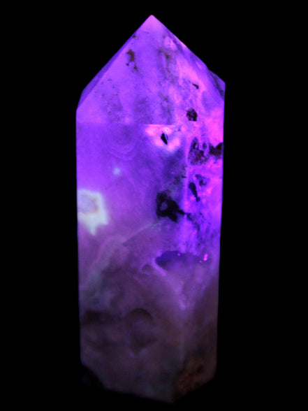 Pink Sakura Agate with geode caves obelisk 40*32*106mm 245g in UV light -  Rocks and Things Store