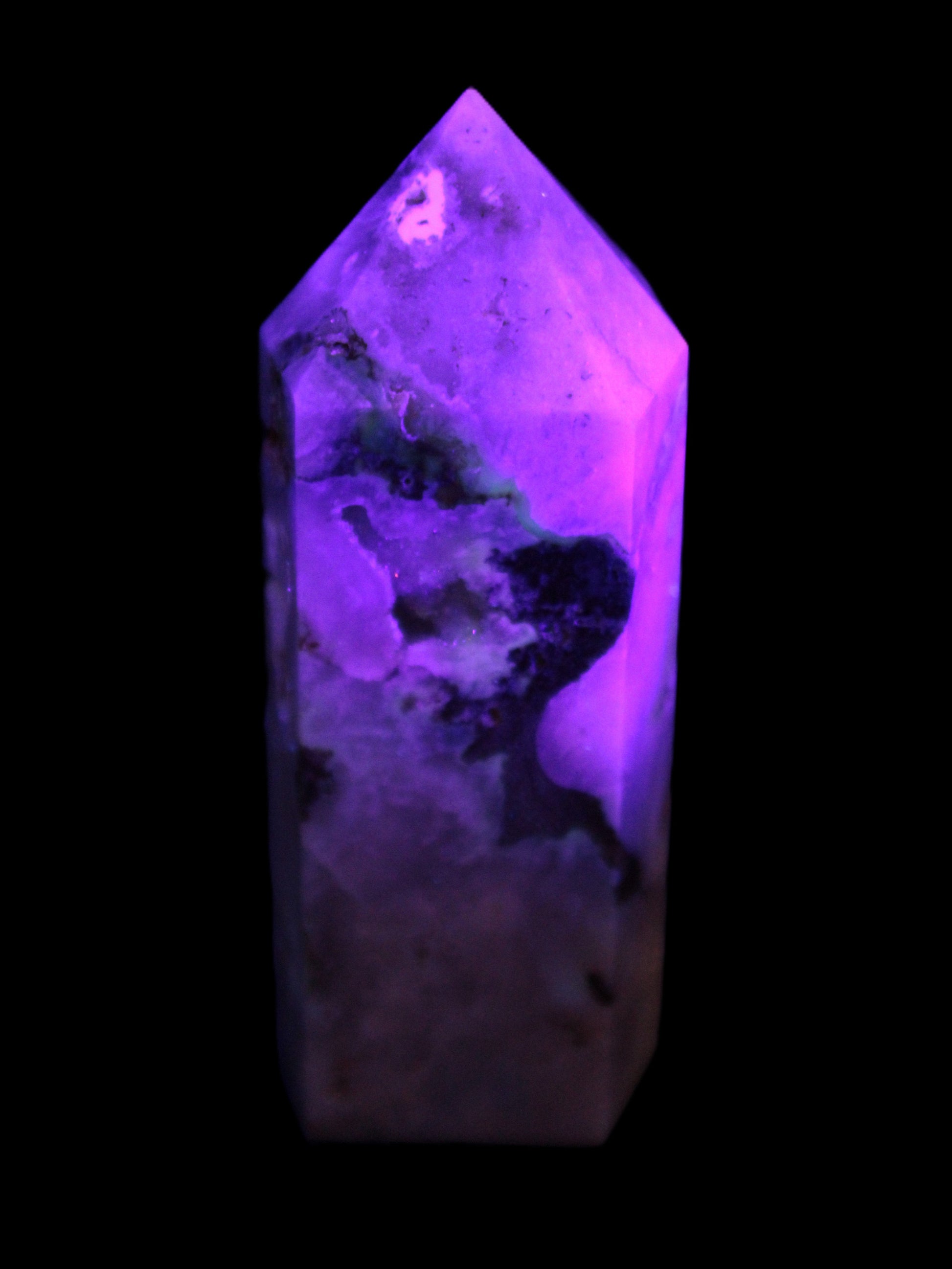 Pink Sakura Agate with geode caves obelisk 40*32*106mm 245g in UV light -  Rocks and Things Store