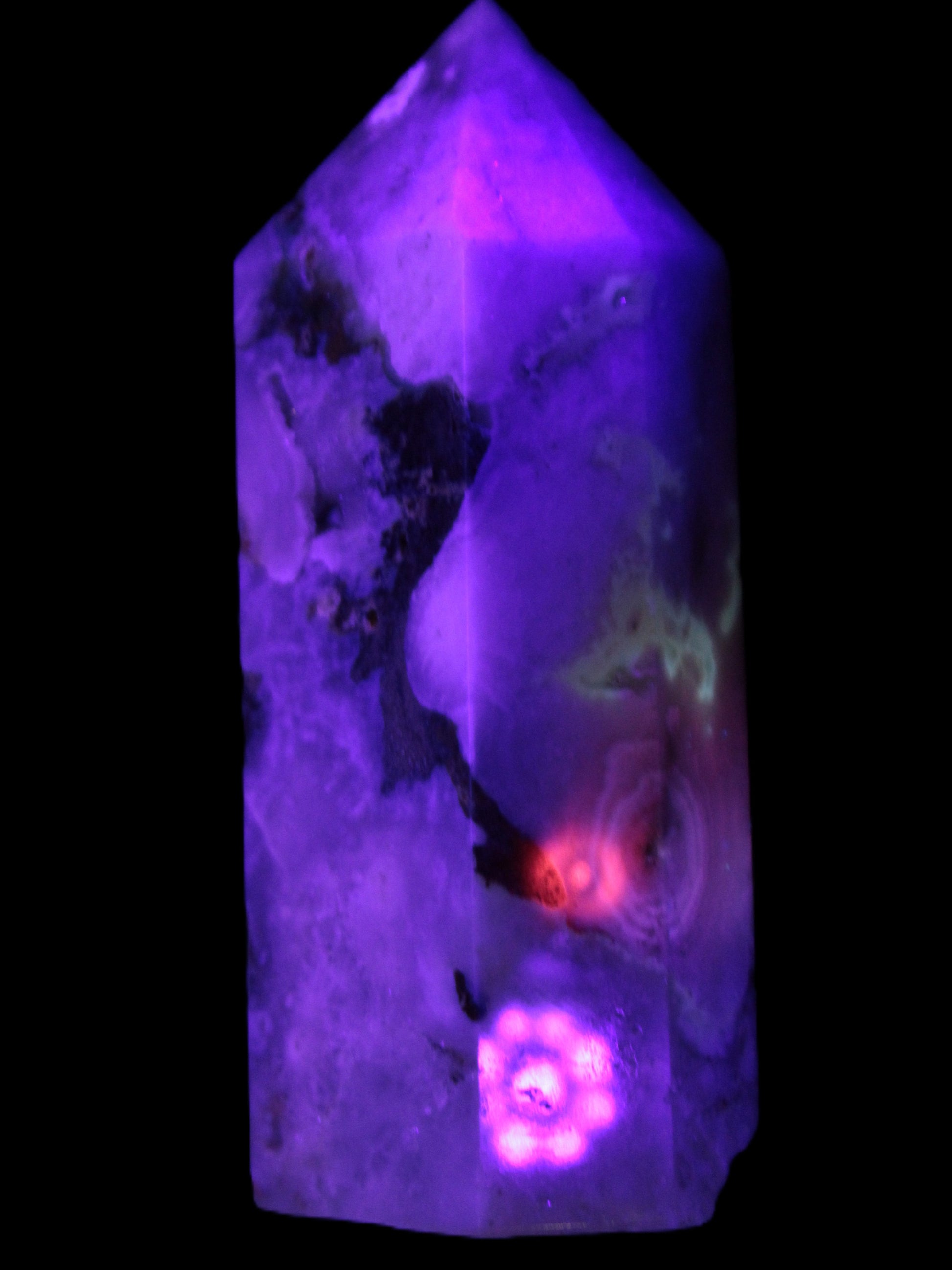 Pink Sakura Agate with geode caves obelisk 40*32*106mm 245g in UV light -  Rocks and Things Store