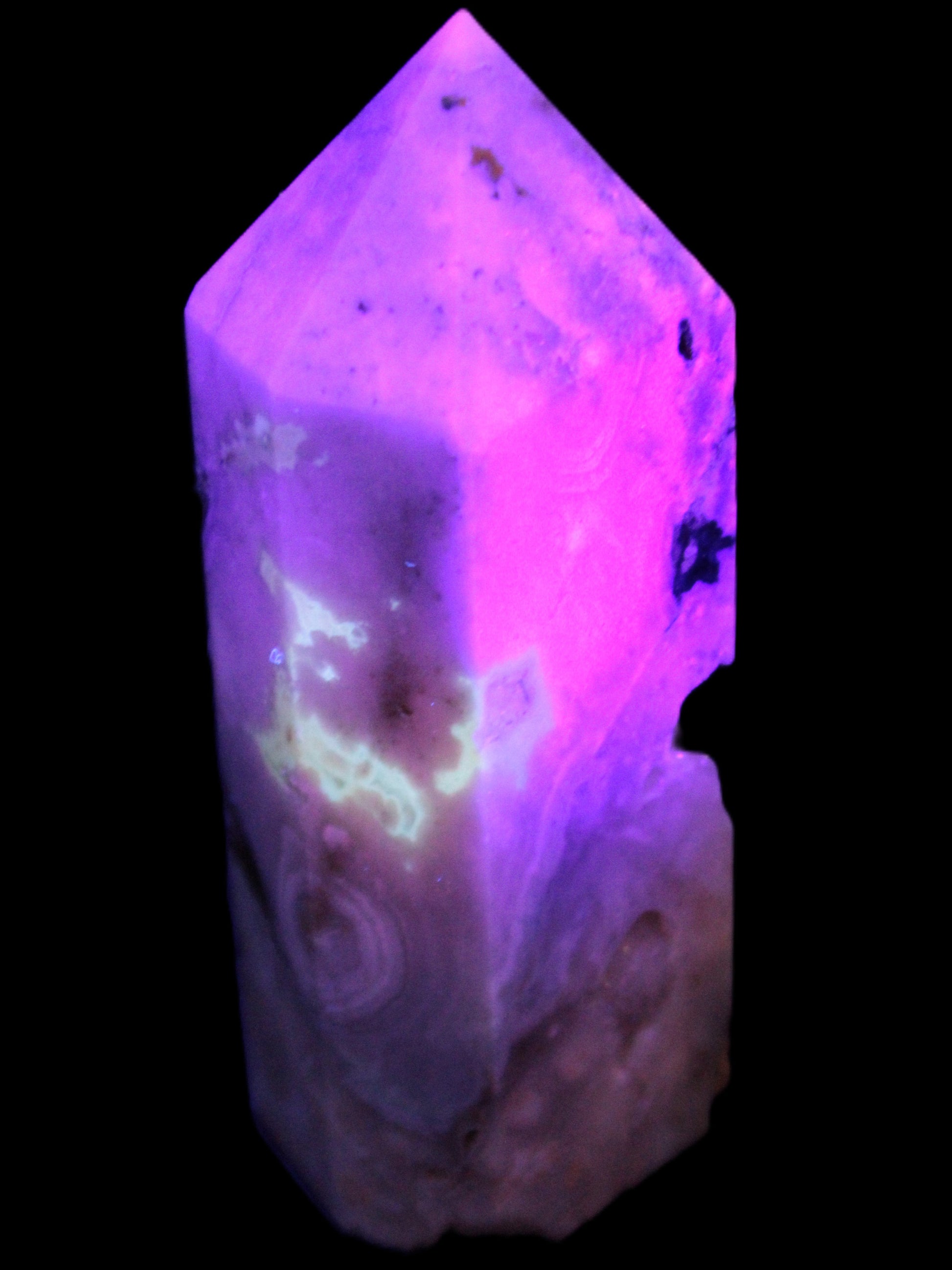 Pink Sakura Agate with geode caves obelisk 40*32*106mm 245g in UV light -  Rocks and Things Store