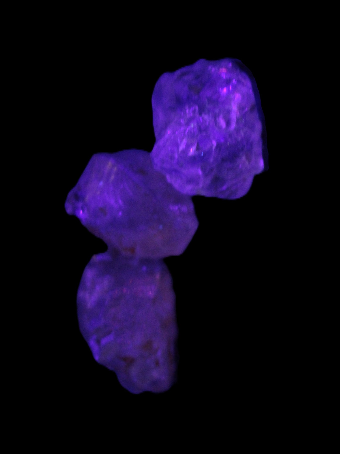 Super Seven Amethyst 3 crystals 12g in  UV light - Rocks and Things Store