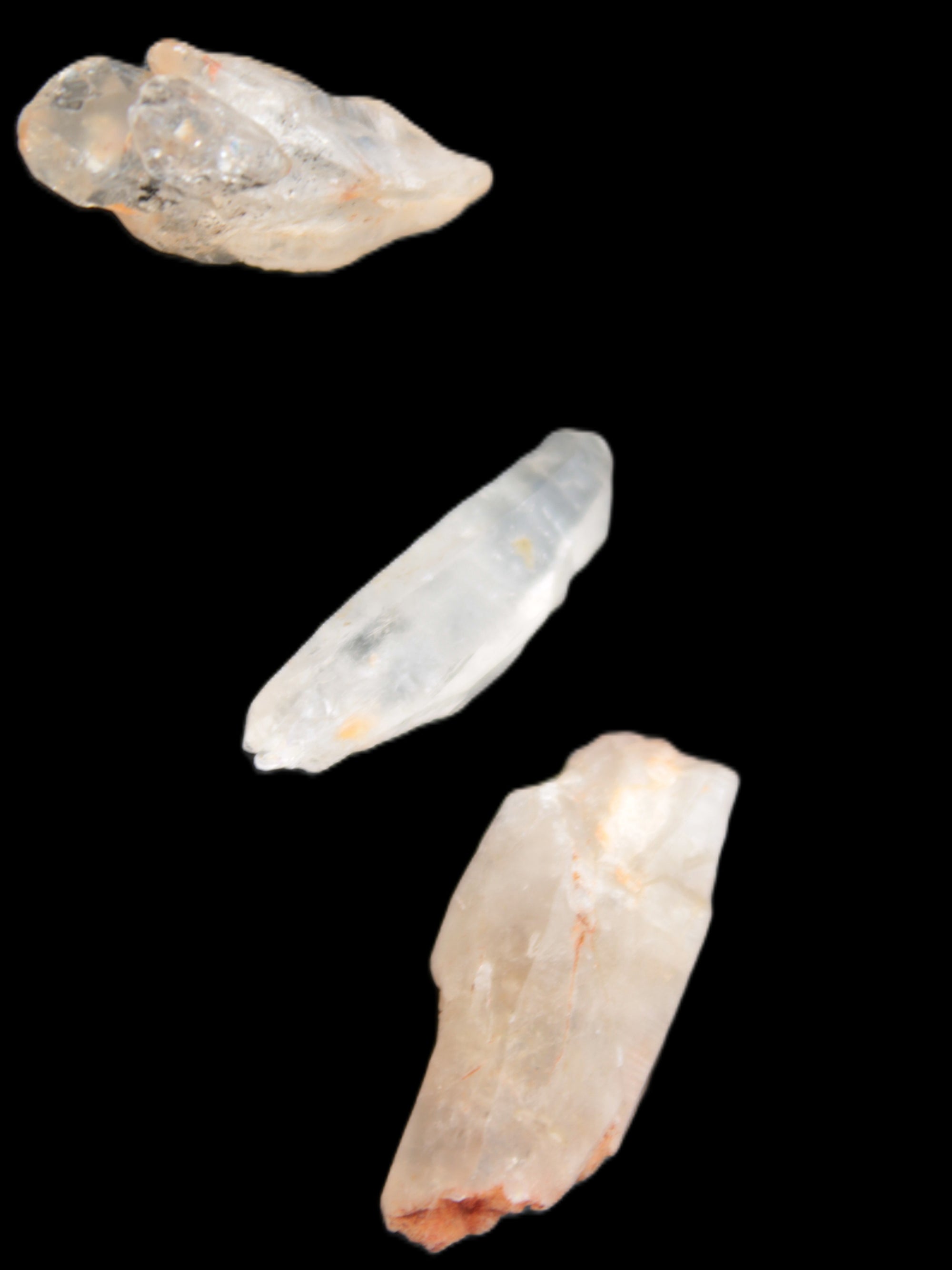 Three Fenster crystals with hydrocarbons/enhydros 8.2g in sunlight