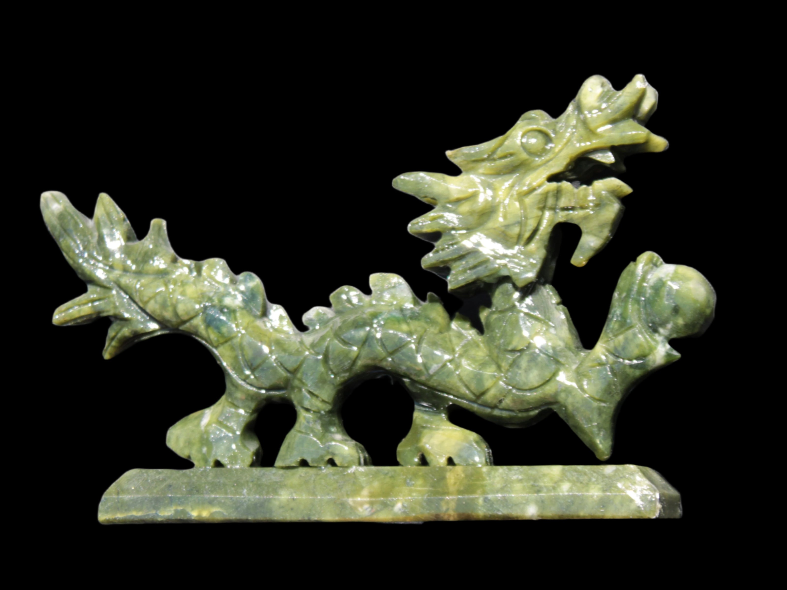 Green Jade dragon 200*28*118mm 670g in sunlight - Rocks and Things Store