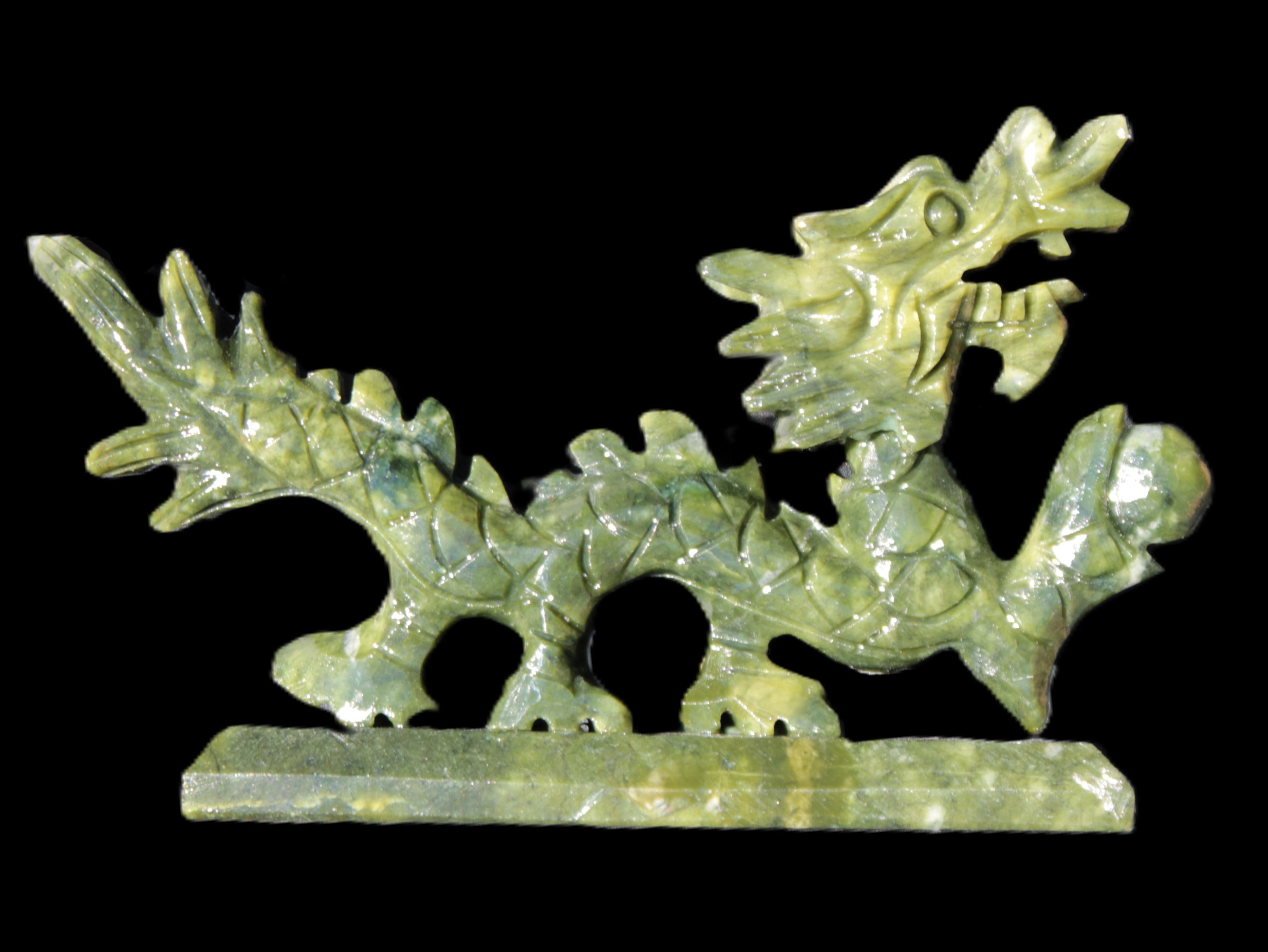 Green Jade dragon 200*28*118mm 670g in sunlight - Rocks and Things Store