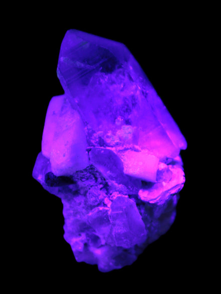 Quartz, Tourmaline, Feldspar cluster specimen 43mm 23.7g in UV light - Rocks and Things Store