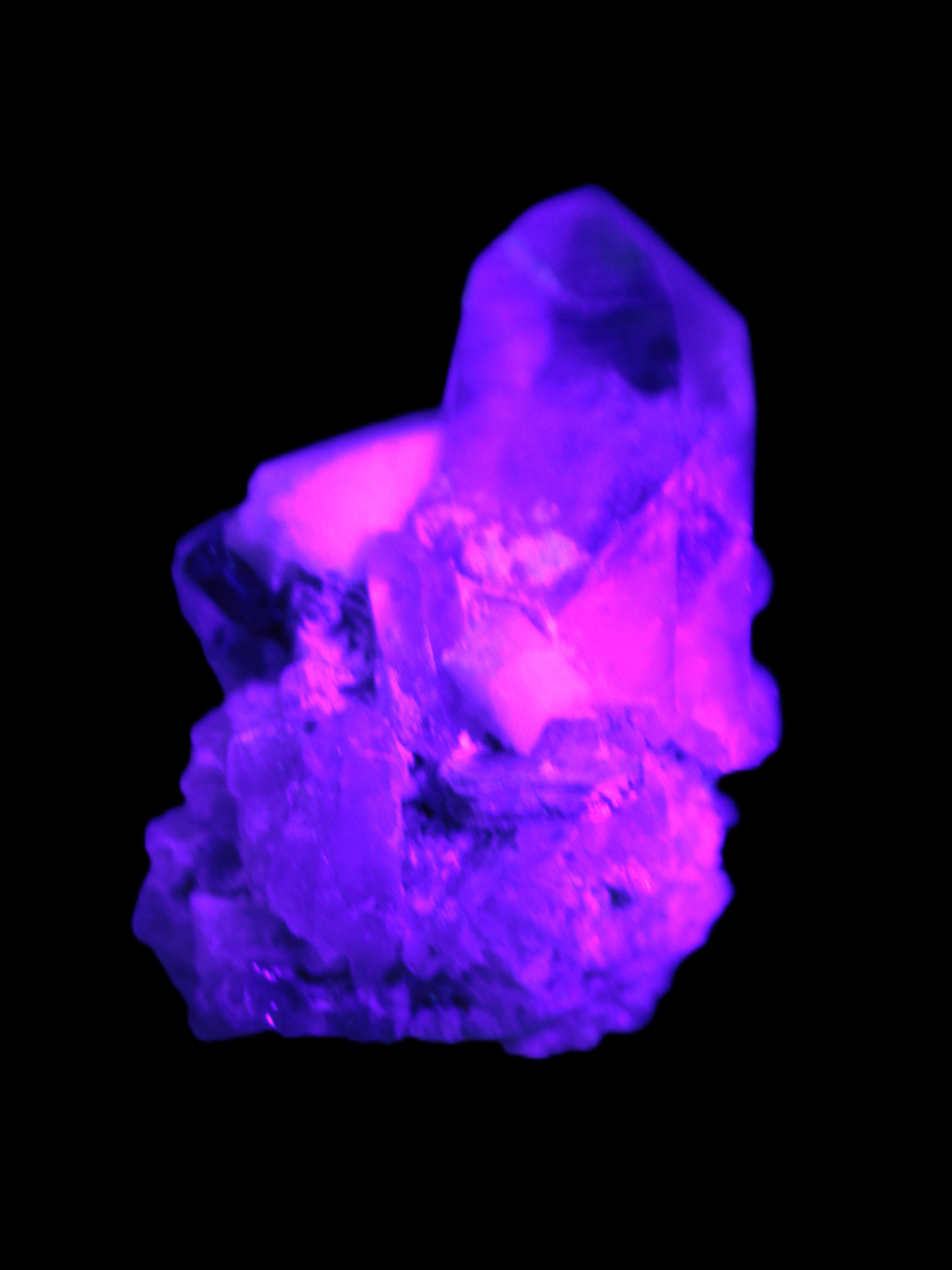 Quartz, Tourmaline, Feldspar cluster specimen 43mm 23.7g in UV light - Rocks and Things Store