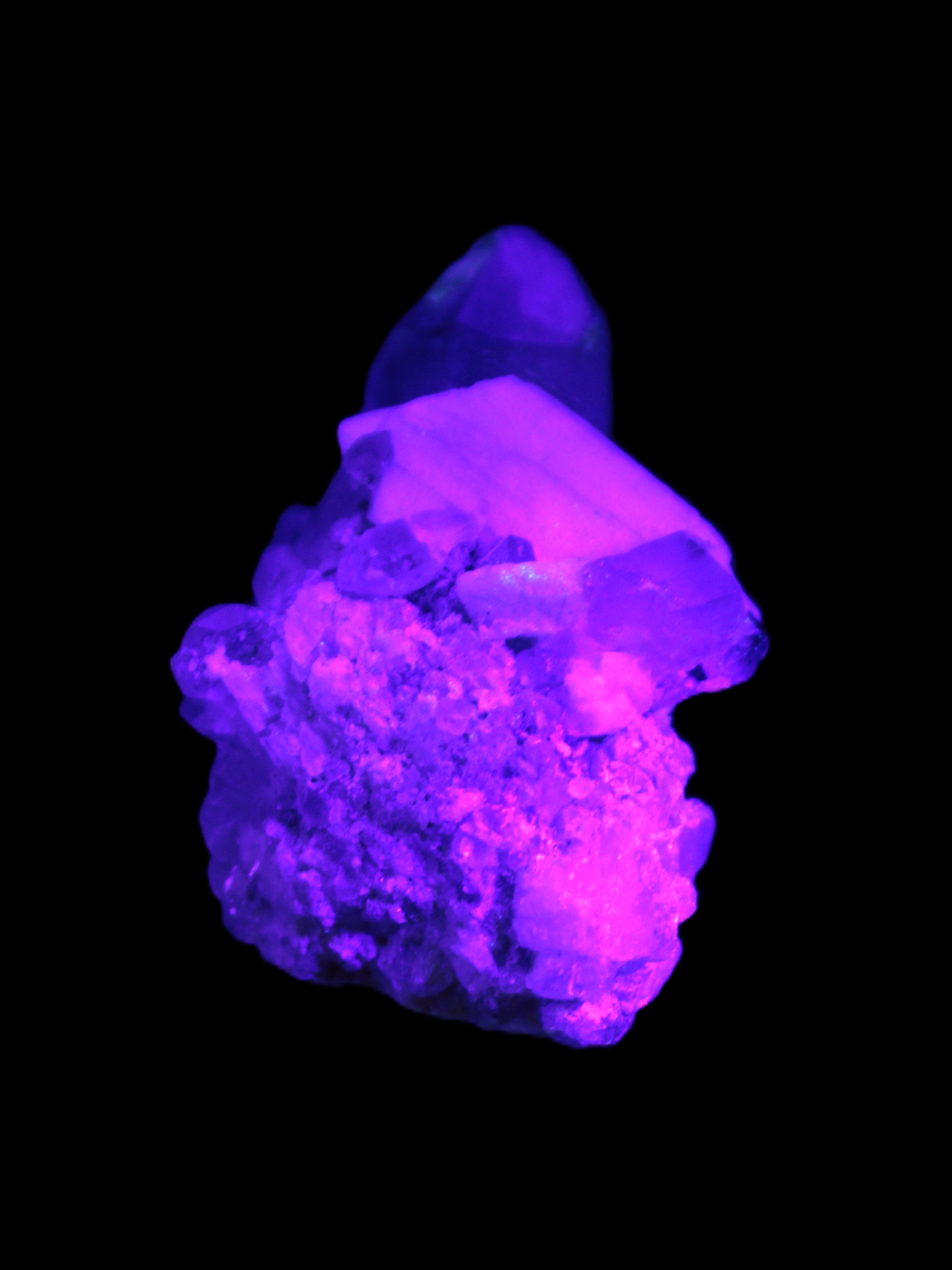 Quartz, Tourmaline, Feldspar cluster specimen 43mm 23.7g in UV light - Rocks and Things Store