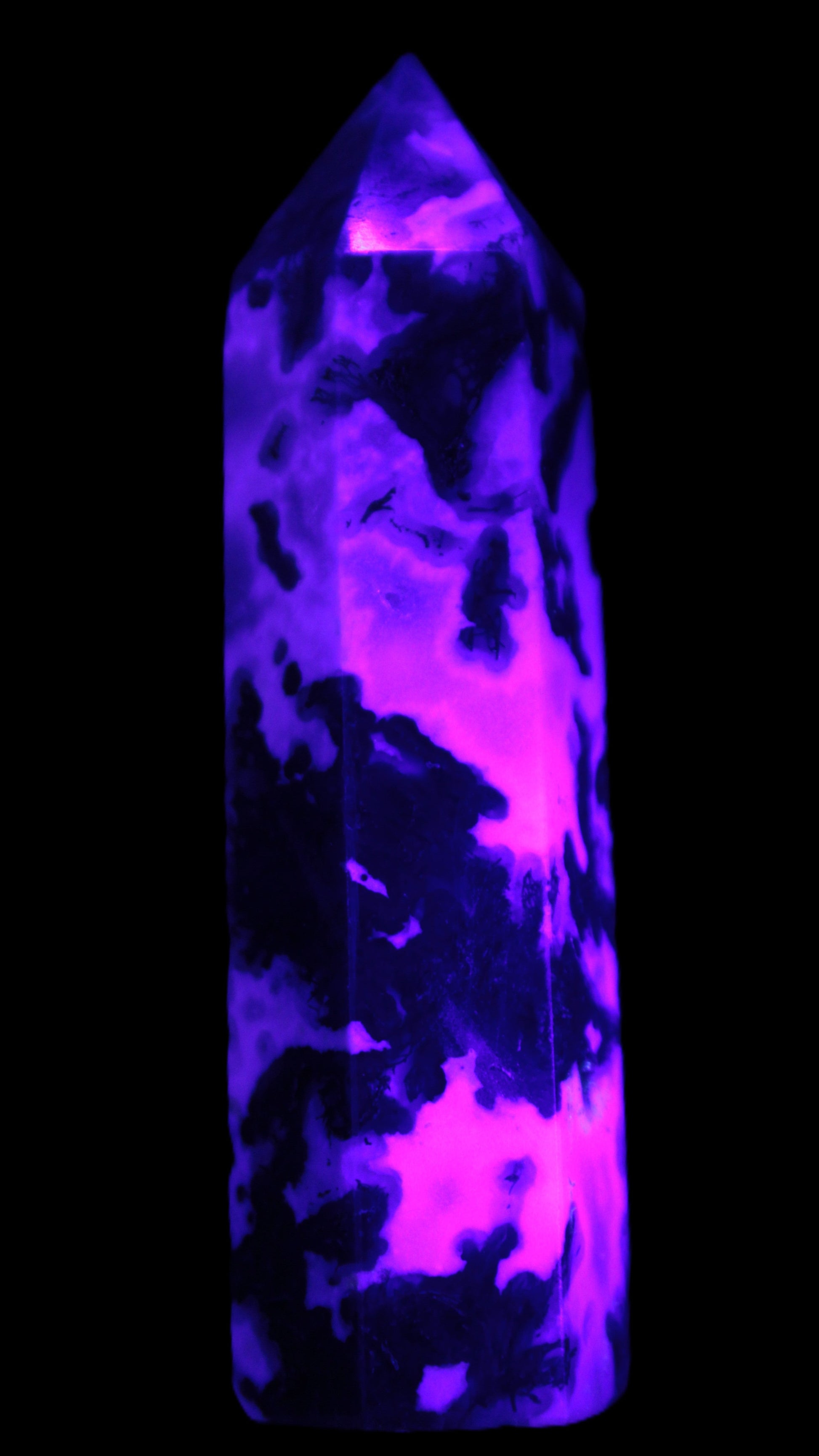 Moss Agate wand 85mm 76g in UV light - Rocks and Things Store