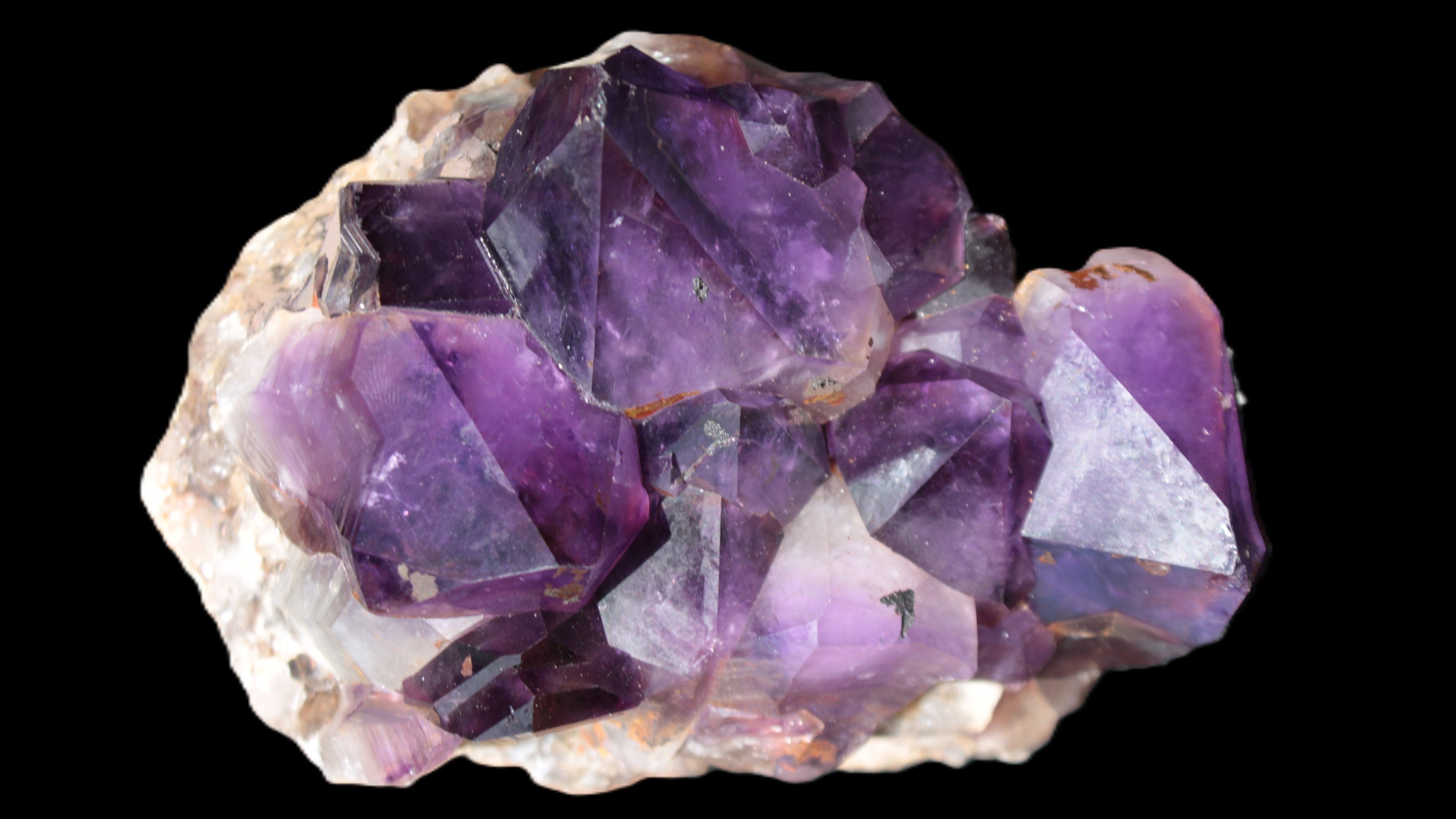 Amethyst geode cluster 115*90*85mm 1270g Rocks and Things Store