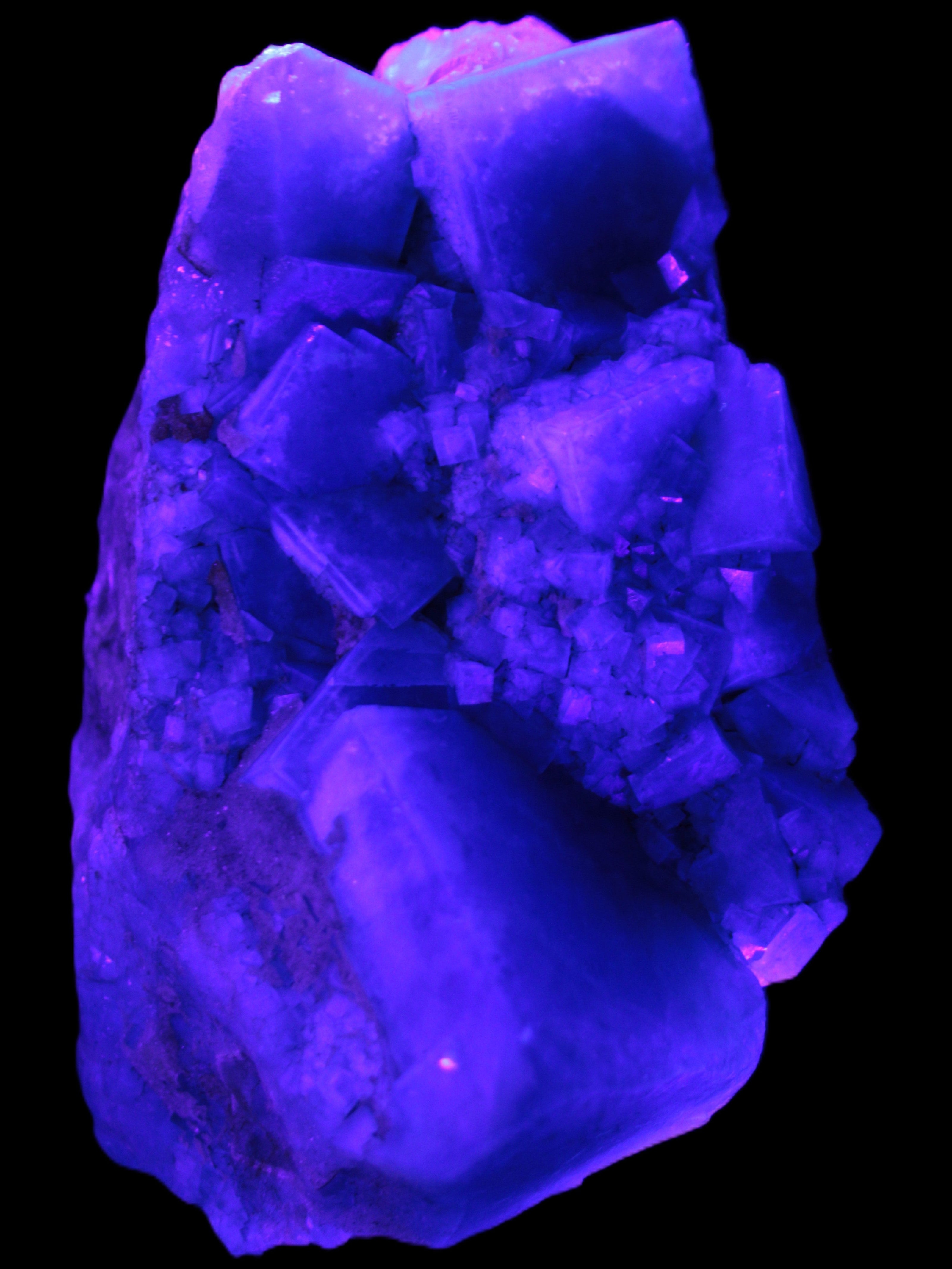 Green Fluorite cubic crystal cluster 130*100*50mm 1365g in UV light - Rocks and Things Store