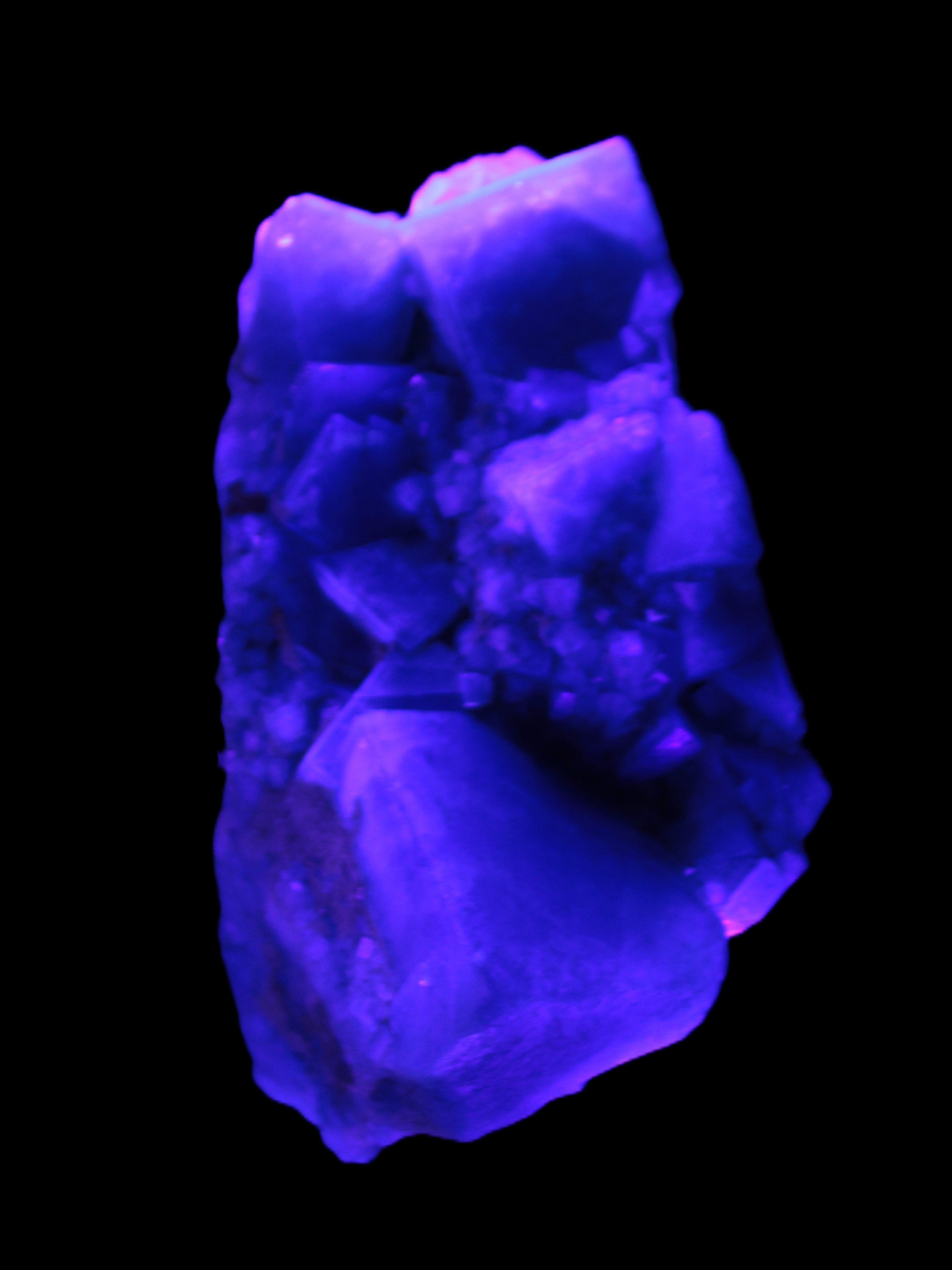 Green Fluorite cubic crystal cluster 130*100*50mm 1365g in UV light - Rocks and Things Store