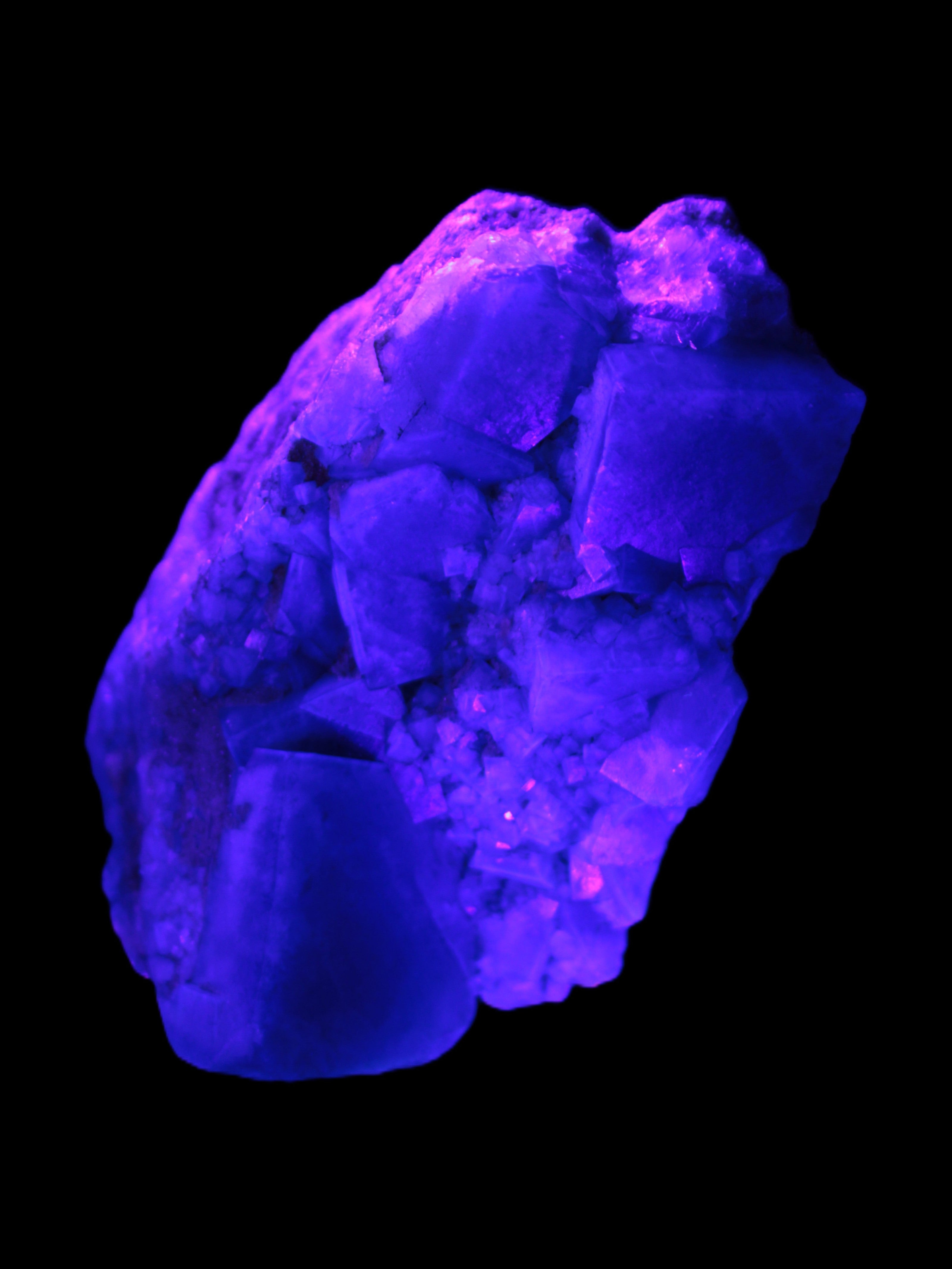 Green Fluorite cubic crystal cluster 130*100*50mm 1365g in UV light - Rocks and Things Store