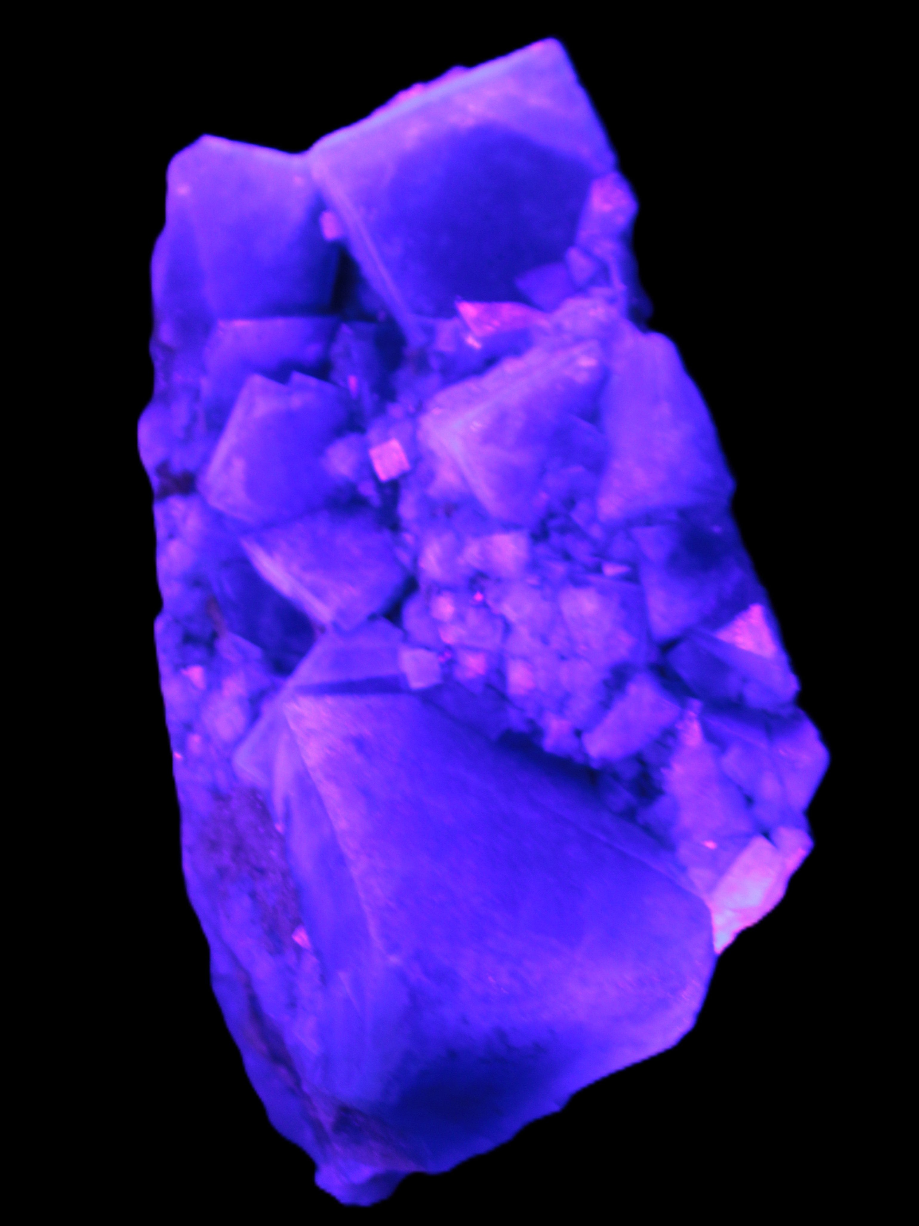 Green Fluorite cubic crystal cluster 130*100*50mm 1365g in UV light - Rocks and Things Store