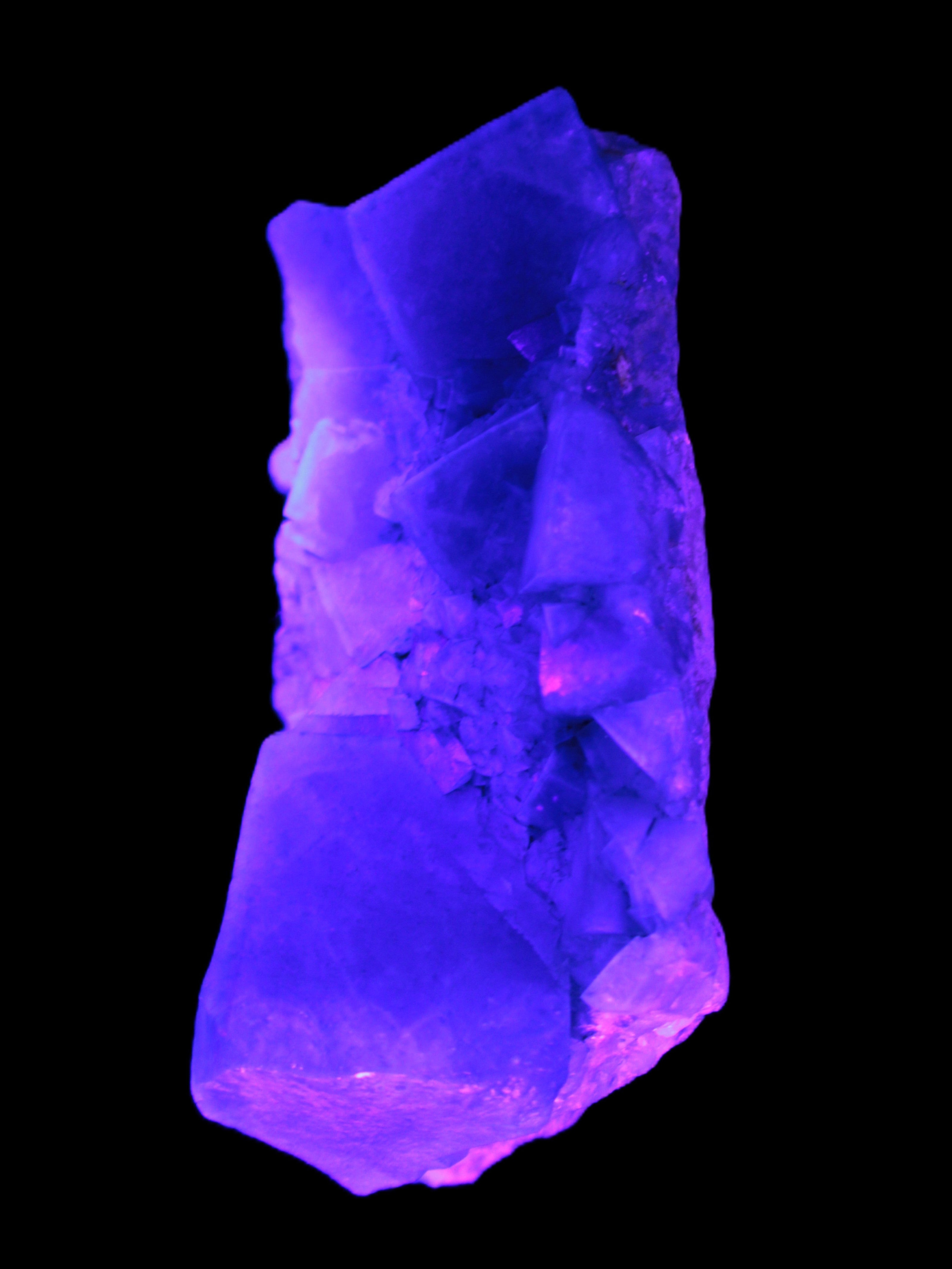 Green Fluorite cubic crystal cluster 130*100*50mm 1365g in UV light - Rocks and Things Store