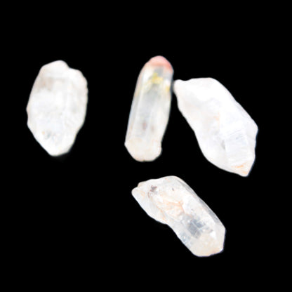 Fenster Enhydro Hydrocarbon 4 crystals 9-10g in sunlight - Rocks and Things Store