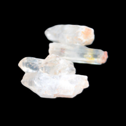 Fenster Enhydro Hydrocarbon 4 crystals 9-10g in sunlight - Rocks and Things Store