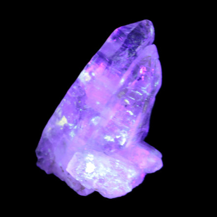Fenster Diamond Quartz 47mm 25g in UV light - Rocks and Things Store