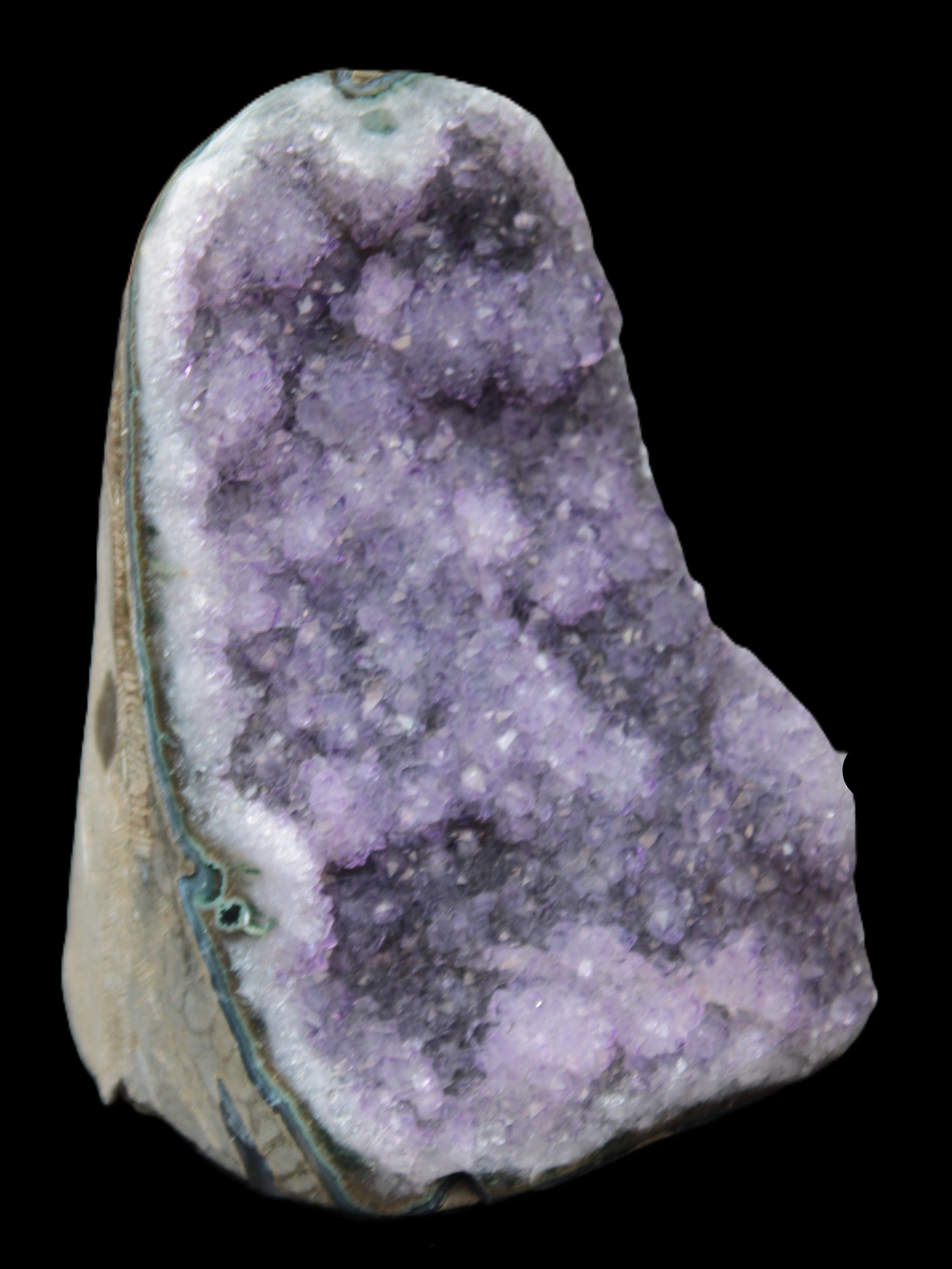 Beautiful Amethyst geode cluster 103*106*31mm 1300g Rocks and Things Store
