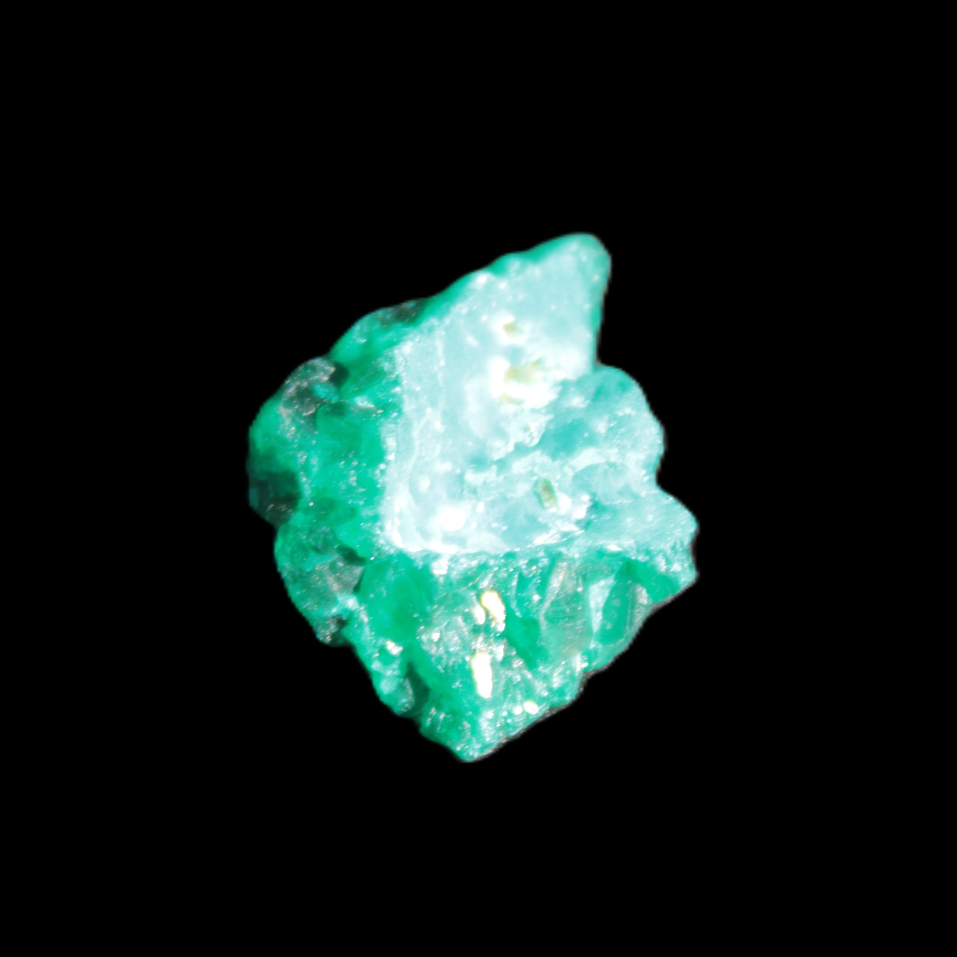 Green Dioptase specimen from the Congo 25*8*20mm 35ct 6.9g in bright sunshine - Rocks and Things Store