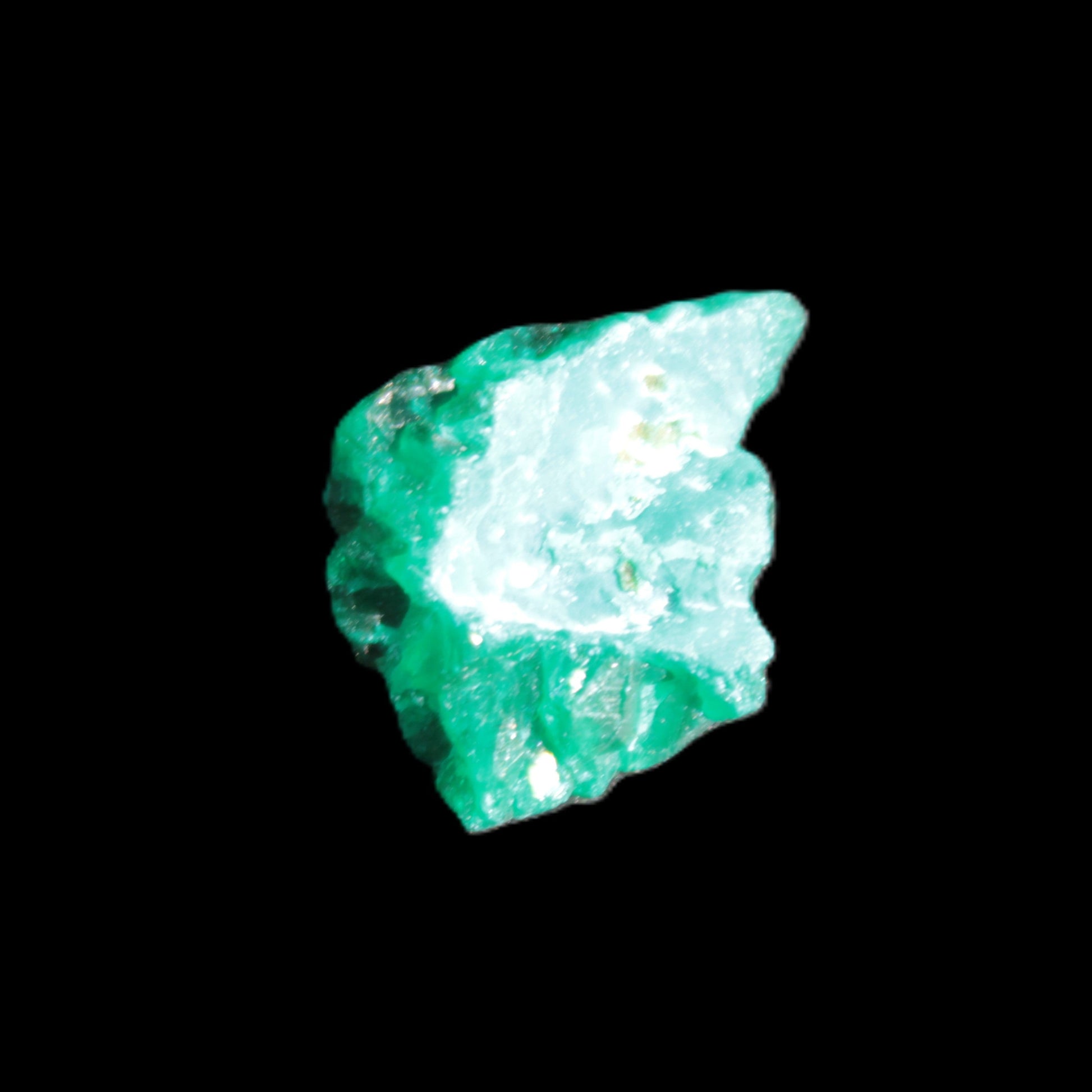 Green Dioptase specimen from the Congo 25*8*20mm 35ct 6.9g in bright sunshine - Rocks and Things Store
