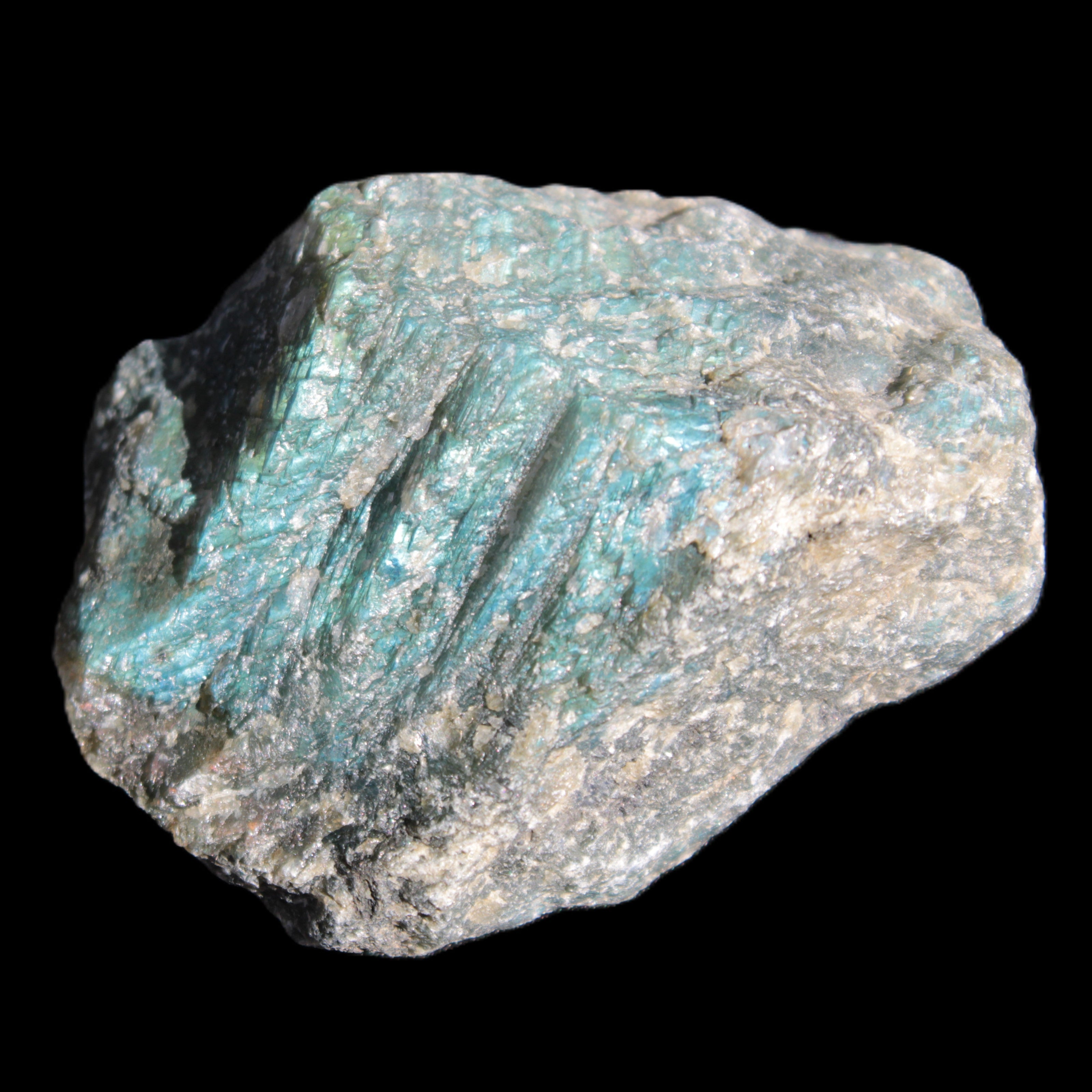 Natural Labradorite stone 66*24*26mm 118g Rocks and Things Store