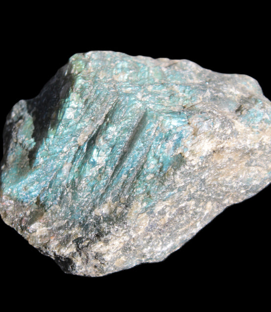 Natural Labradorite stone 66*24*26mm 118g Rocks and Things Store