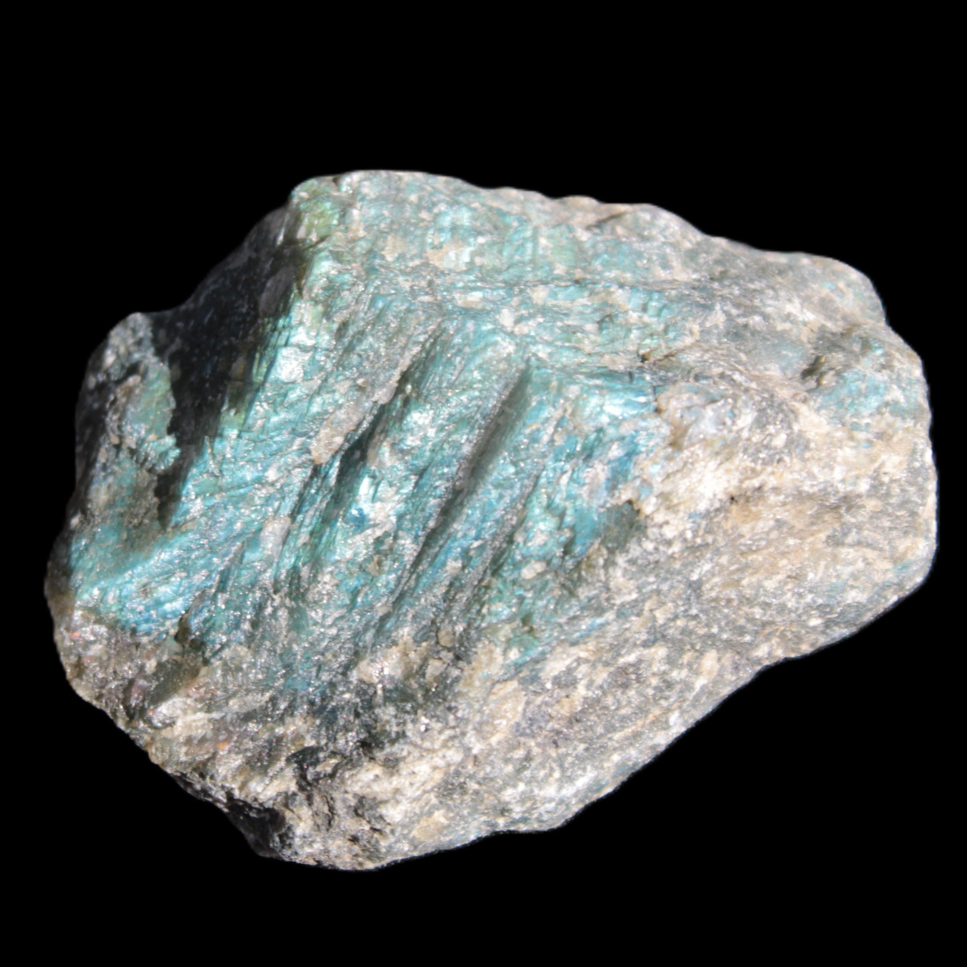 Natural Labradorite stone 66*24*26mm 118g Rocks and Things Store